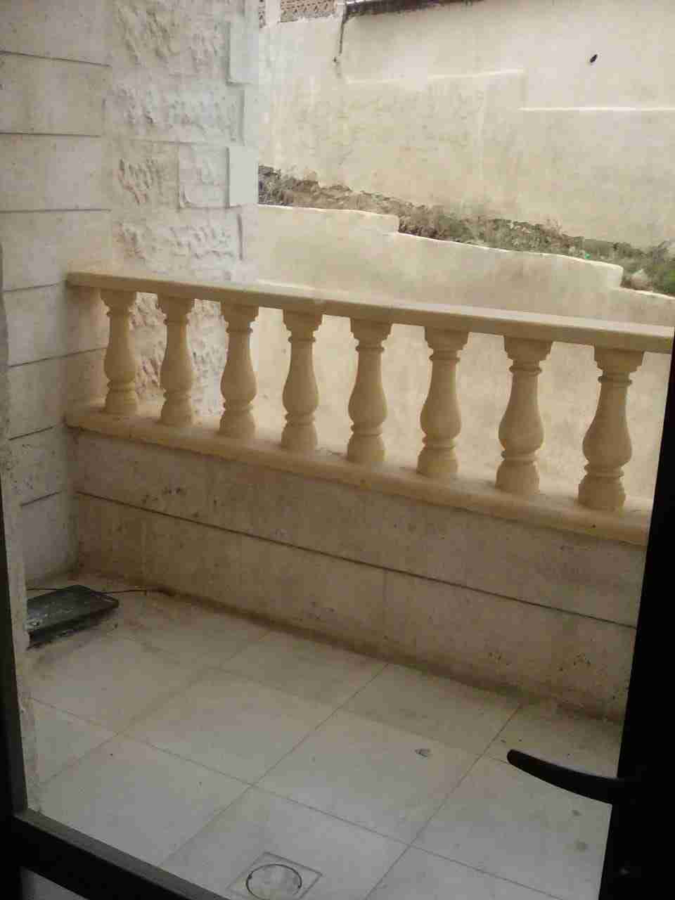 شقة للبيع - طبربور
لا تنسَ أنك شاهدت هذا الإعلان في عنكبوت
3نوم 3حمامات صاله صالون مطبخ راكب...