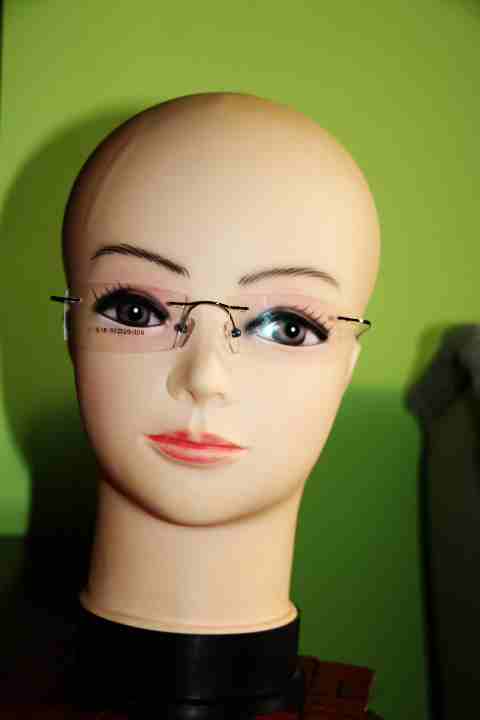 إطار نظارة طبية تيتانيوم لين جديد للبيع glasses frame
لا تنسَ أنك شاهدت هذا الإعلان في عنكبوت
و...