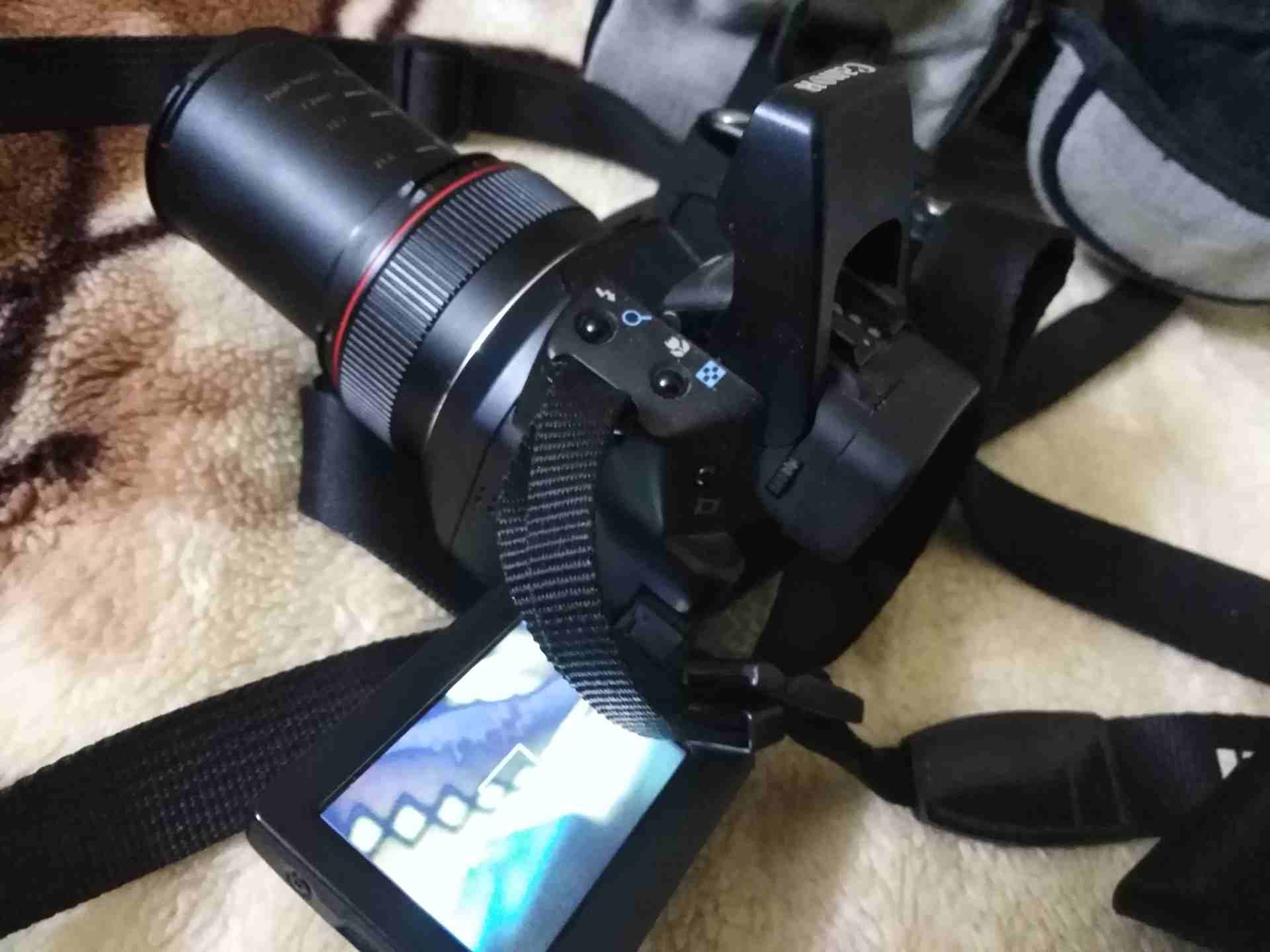 camera canon                                            


	 				لا تنسَ أنك شاهدت هذا الإعلان في عنكبوت            
	 				
                            كاميرا كانون power shot pro1
للبيع  لسبب عدم...