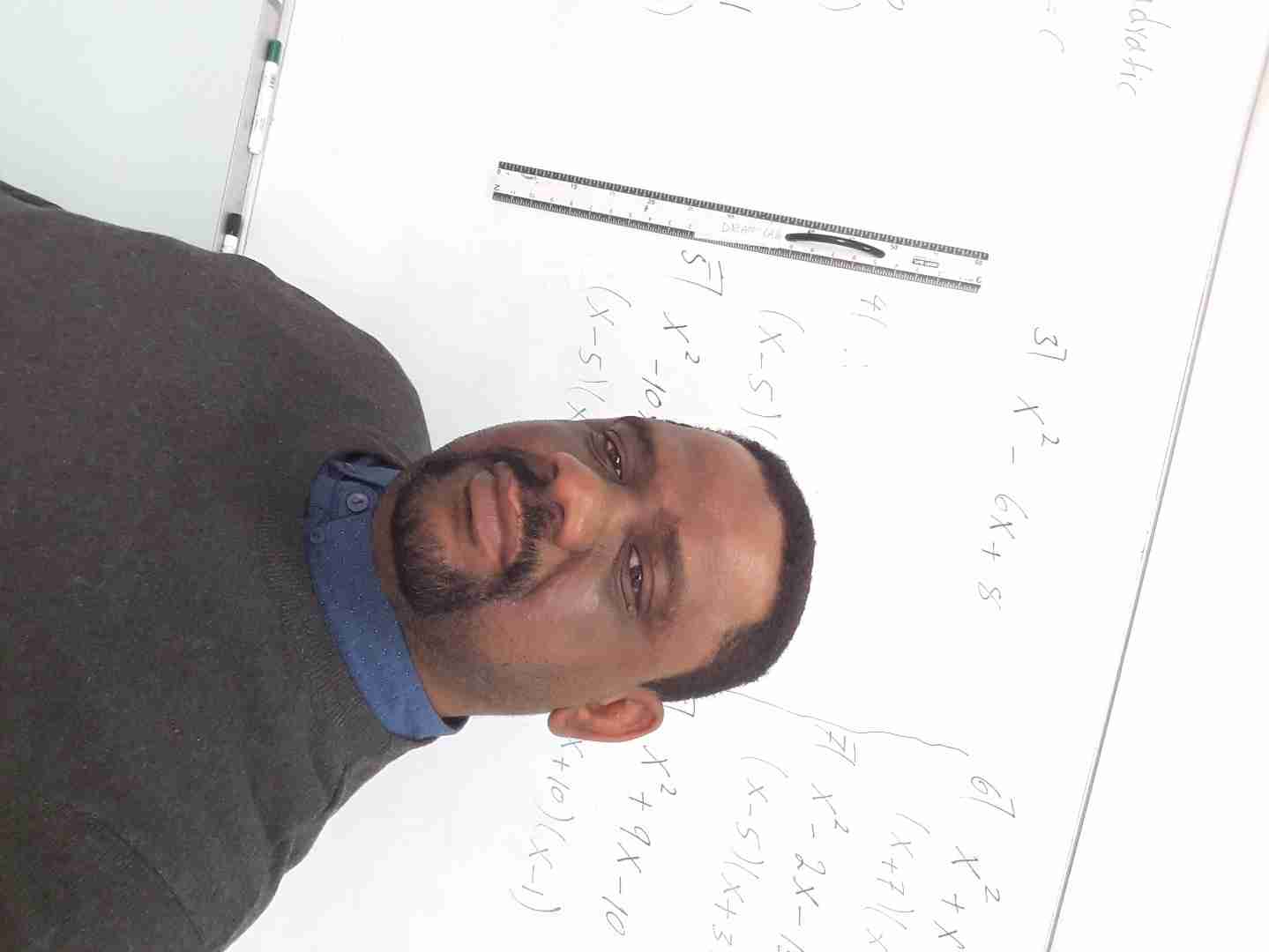 مدرس رياضيات وفيزياء تطبيقيه جامعيه MATH &amp; physics teacher                                            


	 				لا تنسَ أنك شاهدت هذا الإعلان في عنكبوت...