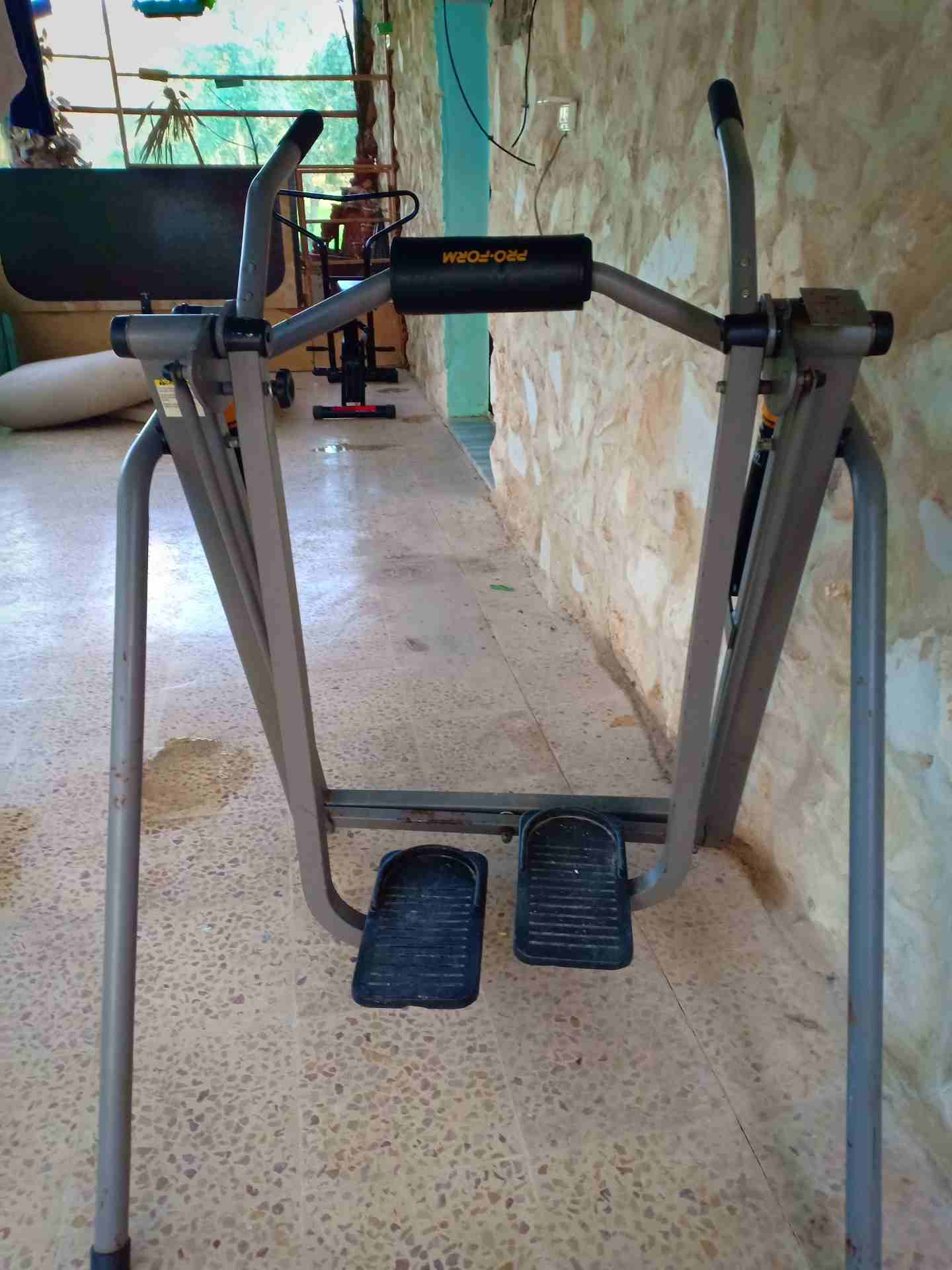 جهاز رياضه
لا تنسَ أنك شاهدت هذا الإعلان في عنكبوت
جهاز رياضه
---...