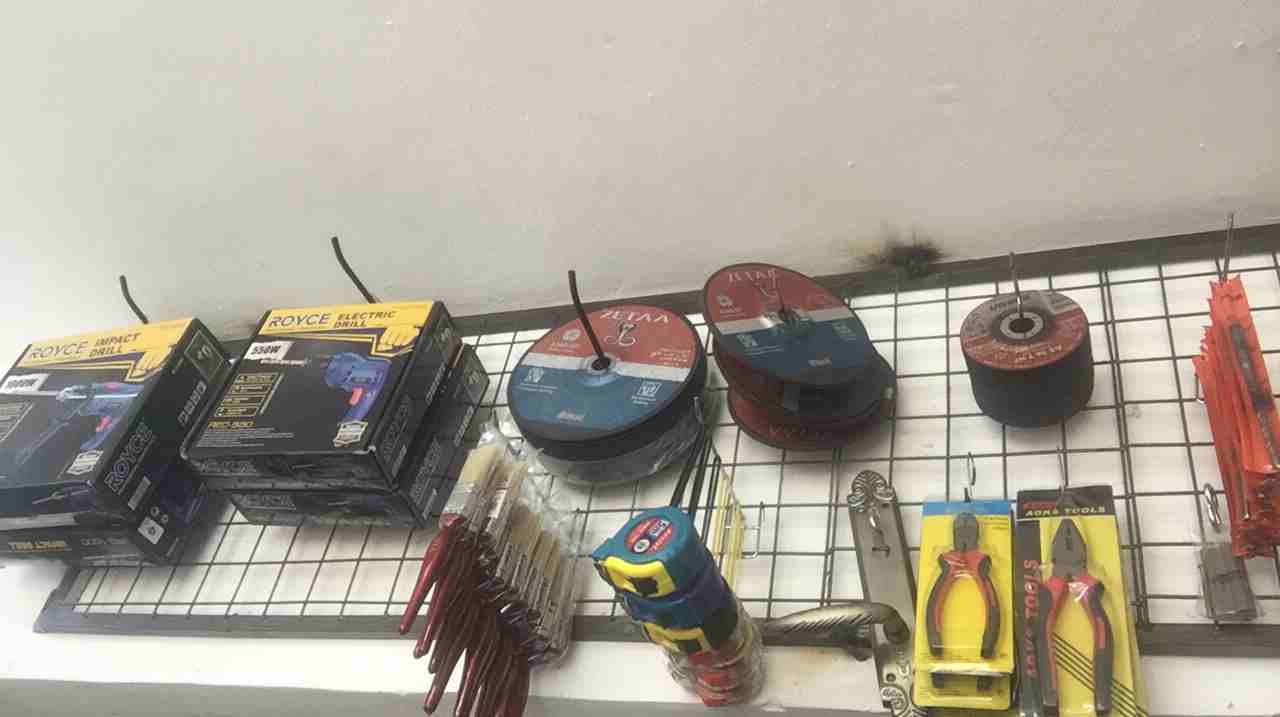 معدات صناعية للبيع وللإيجار ( جبل طارق بالقرب من أسواق طارق )
لا تنسَ أنك شاهدت هذا الإعلان في عنكبوت...