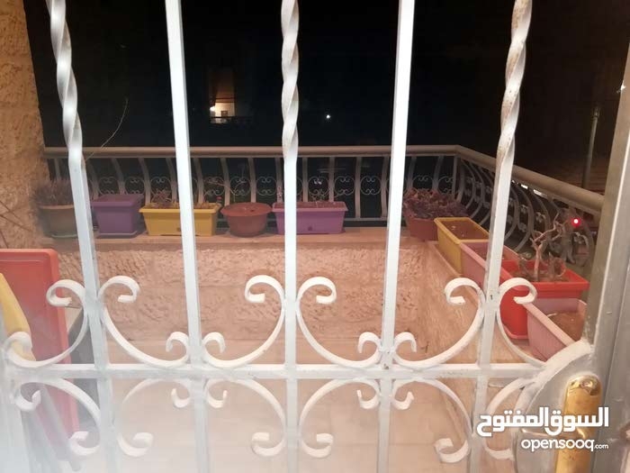 شقة فارغة للايجار الجندويل ديلوكس 3نوم 3حمام صالون 4700                                            


	 				لا تنسَ أنك شاهدت هذا الإعلان في عنكبوت...