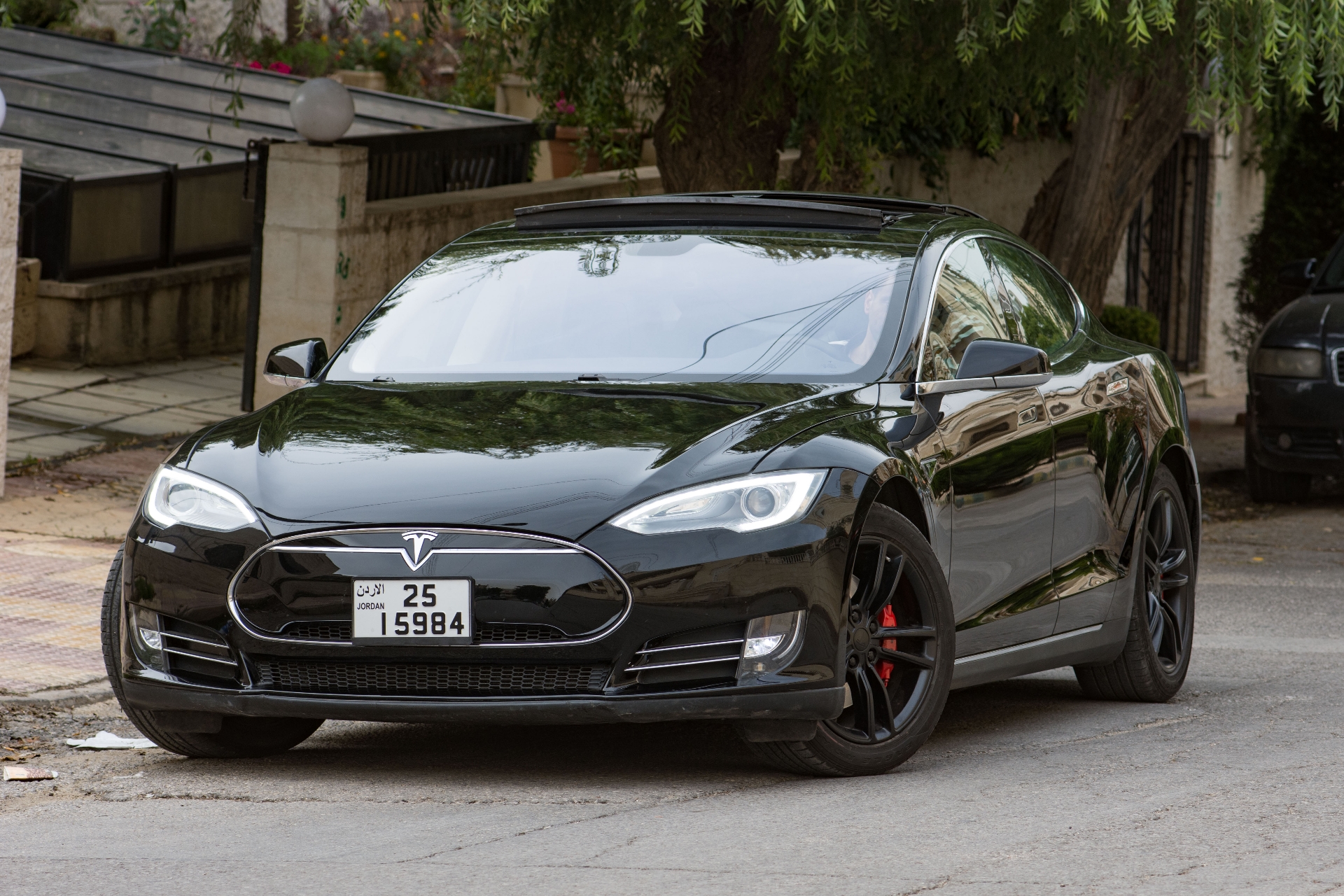 Tesla 85 تسلا 85 فحص كامل
لا تنسَ أنك شاهدت هذا الإعلان في عنكبوت
Tesla model s 85
Full Panor...