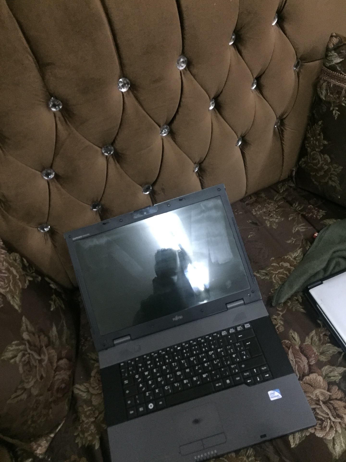 الجهاز شبه جديد للبيع بسعر مغري جدا و بمواصفات عاليه
لا تنسَ أنك شاهدت هذا الإعلان في عنكبوت...