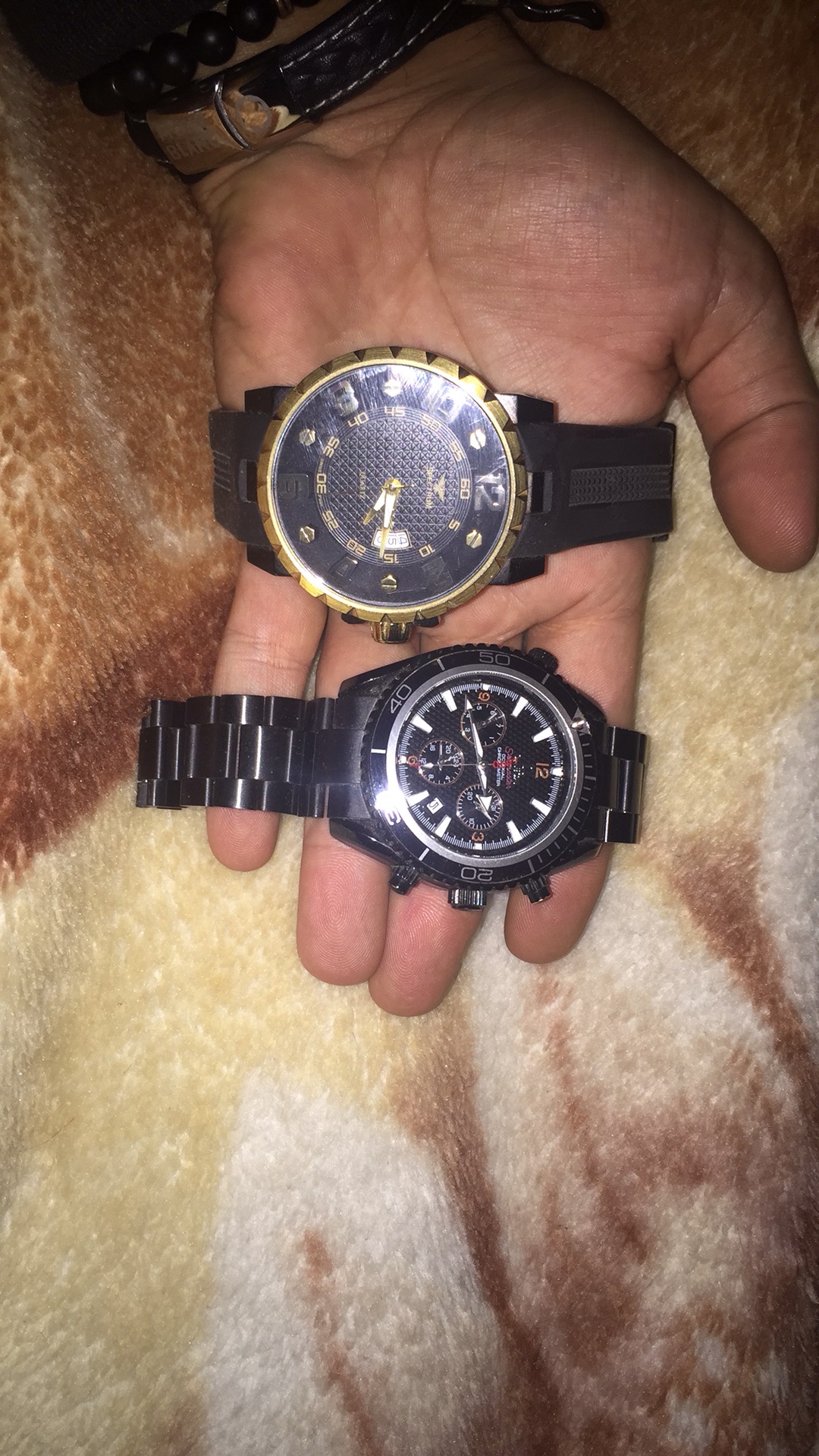 ساعه اوميغا كوبي وساعه سبيكتروم اصليه بحاله شبه جديده
لا تنسَ أنك شاهدت هذا الإعلان في عنكبوت...