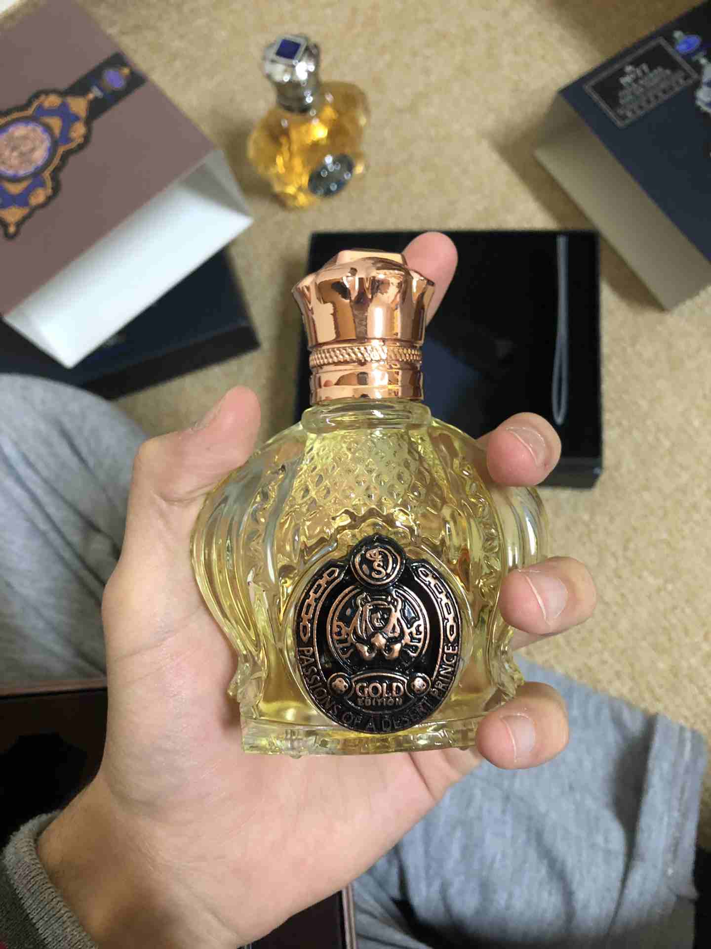 Shaik Parfumerie
لا تنسَ أنك شاهدت هذا الإعلان في عنكبوت
Three Shaik Parfumerie. Original, New, w...