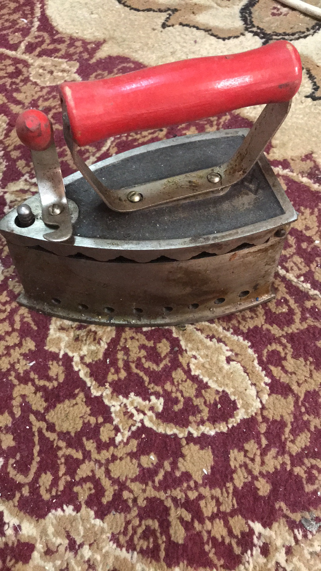 مقتنيات تراثيه. لمحبي التراث
لا تنسَ أنك شاهدت هذا الإعلان في عنكبوت
للباحثين عن التراث كاوي...