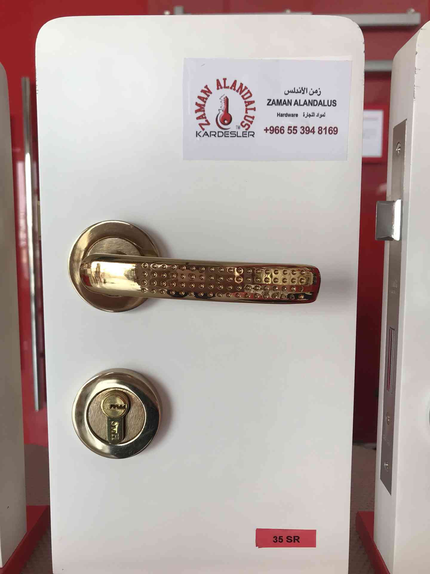 مسكات ابواب تركية
لا تنسَ أنك شاهدت هذا الإعلان في عنكبوت
مسكات ابواب وكوالين ماركة KARDESLER...