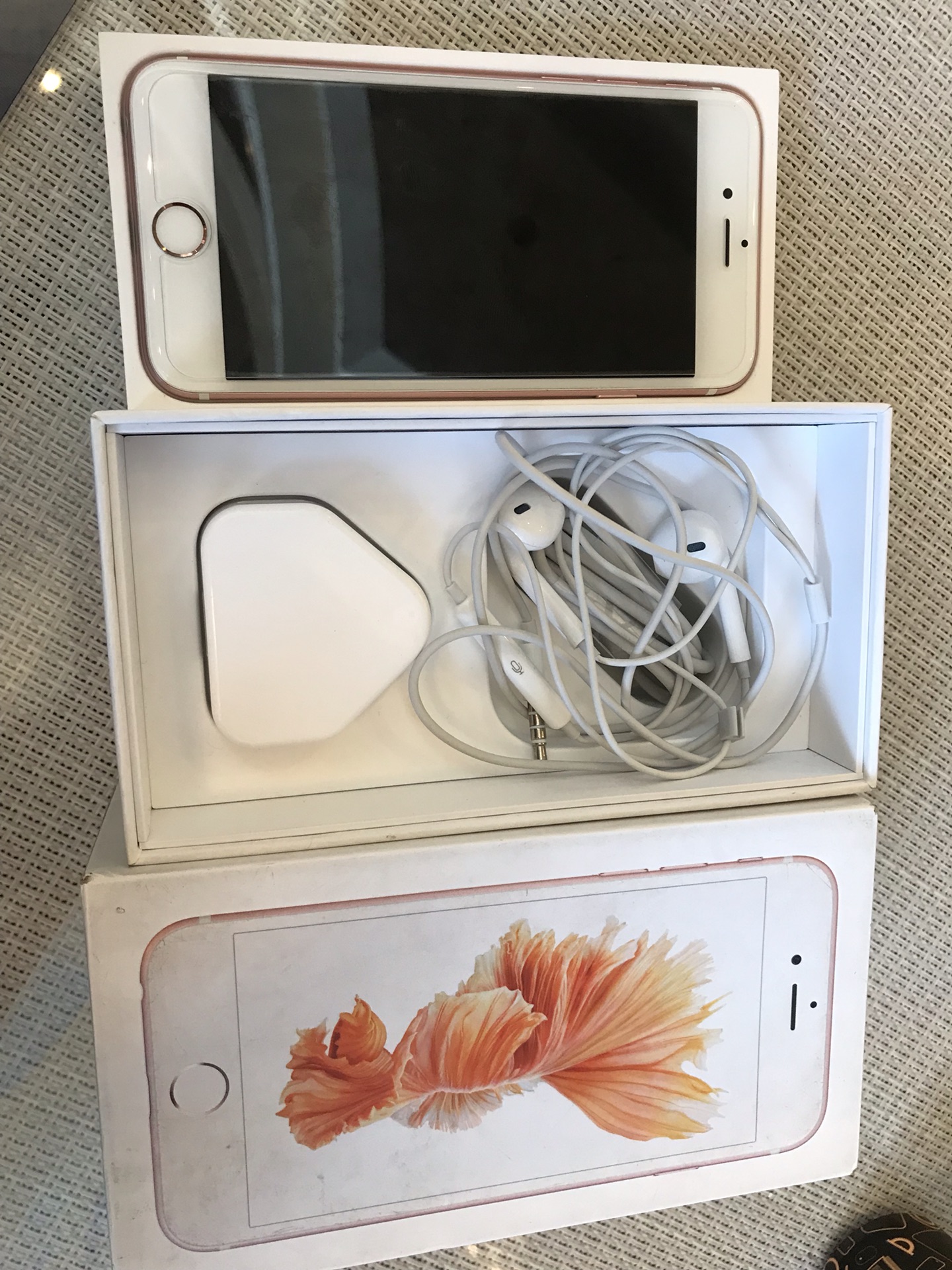iphone 6s 64g rode gold                                            


	 				لا تنسَ أنك شاهدت هذا الإعلان في عنكبوت            
	 				
                                الجهاز حالته ممتازه مافيهوش ا...