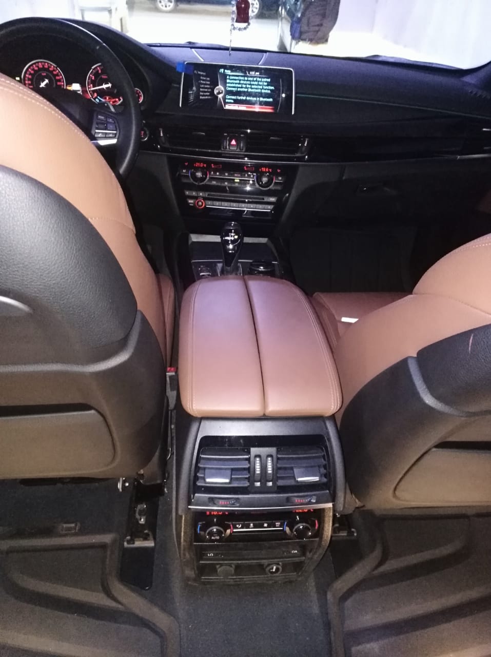 BMWX5 موديل 2017 ك م7000
لا تنسَ أنك شاهدت هذا الإعلان في عنكبوت
BMWX5 موديل 2017 عداد7000ك...