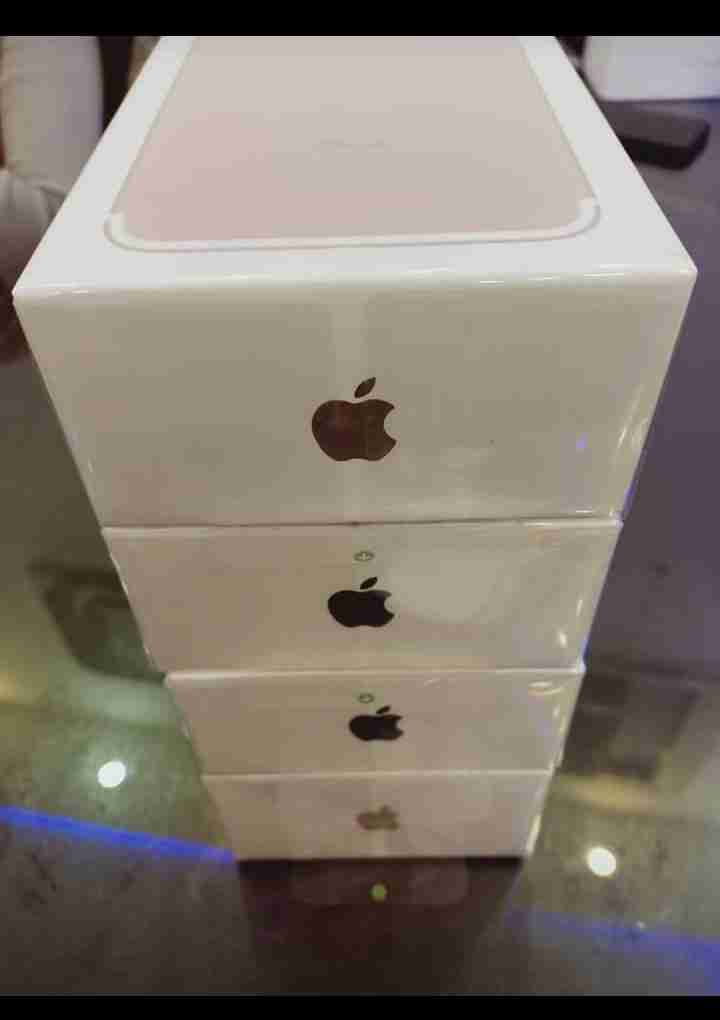 iPhone 7 plus 128 giga الحق عروض السنه الجديده 2019 جديد متبرشيم
لا تنسَ أنك شاهدت هذا الإعلان في عنكبوت...