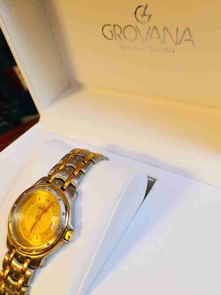 ساعة Grovana سويسري اصلي ستاتي ستيل لون ذهبي وسلفر جديدة
لا تنسَ أنك شاهدت هذا الإعلان في عنكبوت...