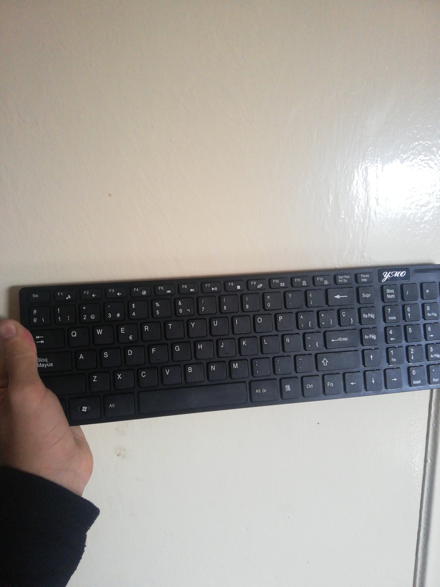 wireless keyboard                                            


	 				لا تنسَ أنك شاهدت هذا الإعلان في عنكبوت            
	 				
                                كيبورد جديد يشتغل عبر البلوتوث سهل...