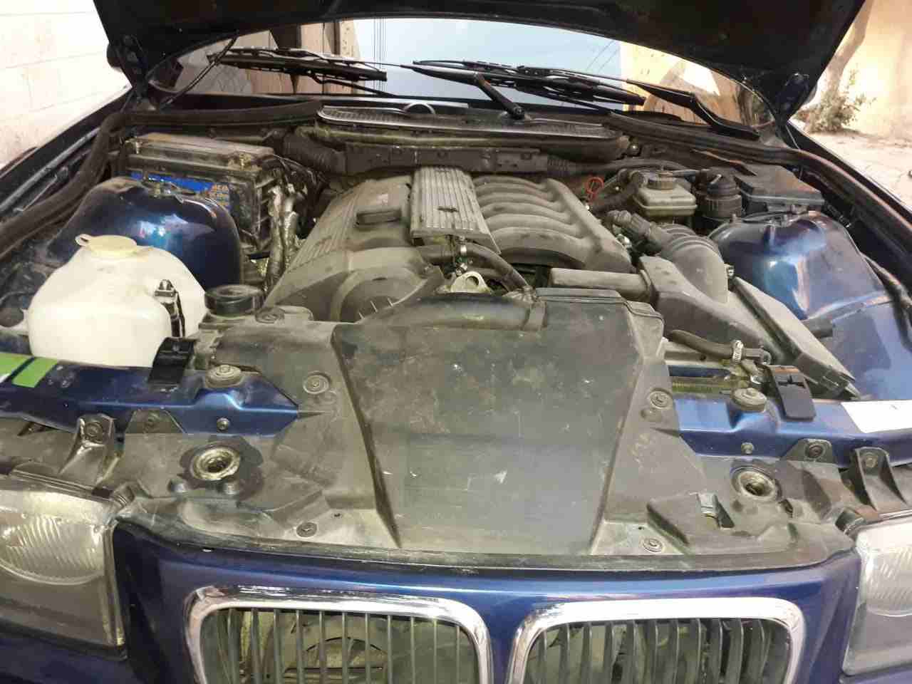 بي ام 1992 e36
لا تنسَ أنك شاهدت هذا الإعلان في عنكبوت
وطواط 92 محولة 97 بلكامل
ماتور 28 بيان 20...