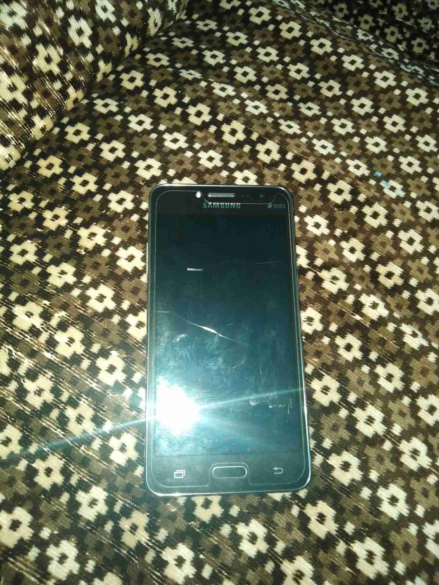 samsung grand prime plus                                            


	 				لا تنسَ أنك شاهدت هذا الإعلان في عنكبوت            
	 				
                                اندرويد 6.0.1
رام 1.5 جيجا
م...