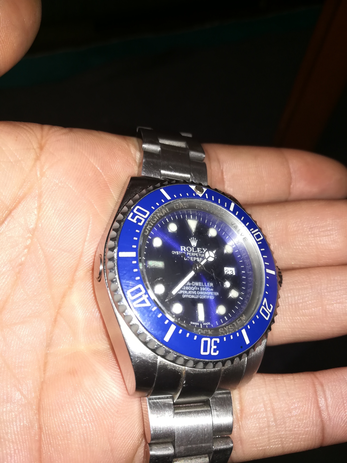 ROLEX DEEB SEA
لا تنسَ أنك شاهدت هذا الإعلان في عنكبوت
اعلى صنف ولون مميز.......
