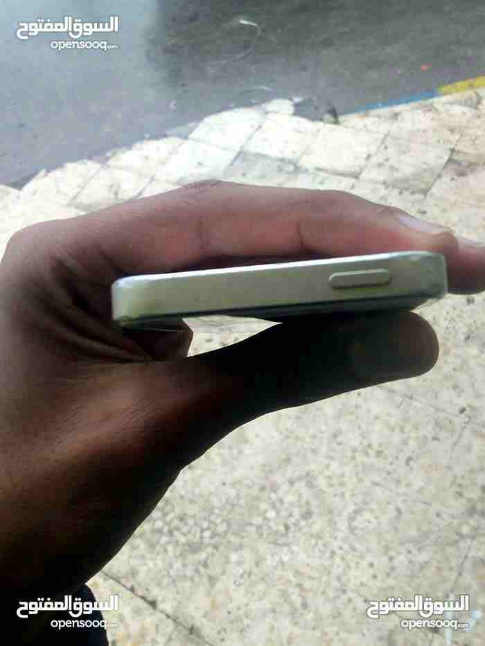 آيفون 5s
لا تنسَ أنك شاهدت هذا الإعلان في عنكبوت
آيفون 5s مستعمل معه شاحنه .... جهاز فش فيه مشاكل...