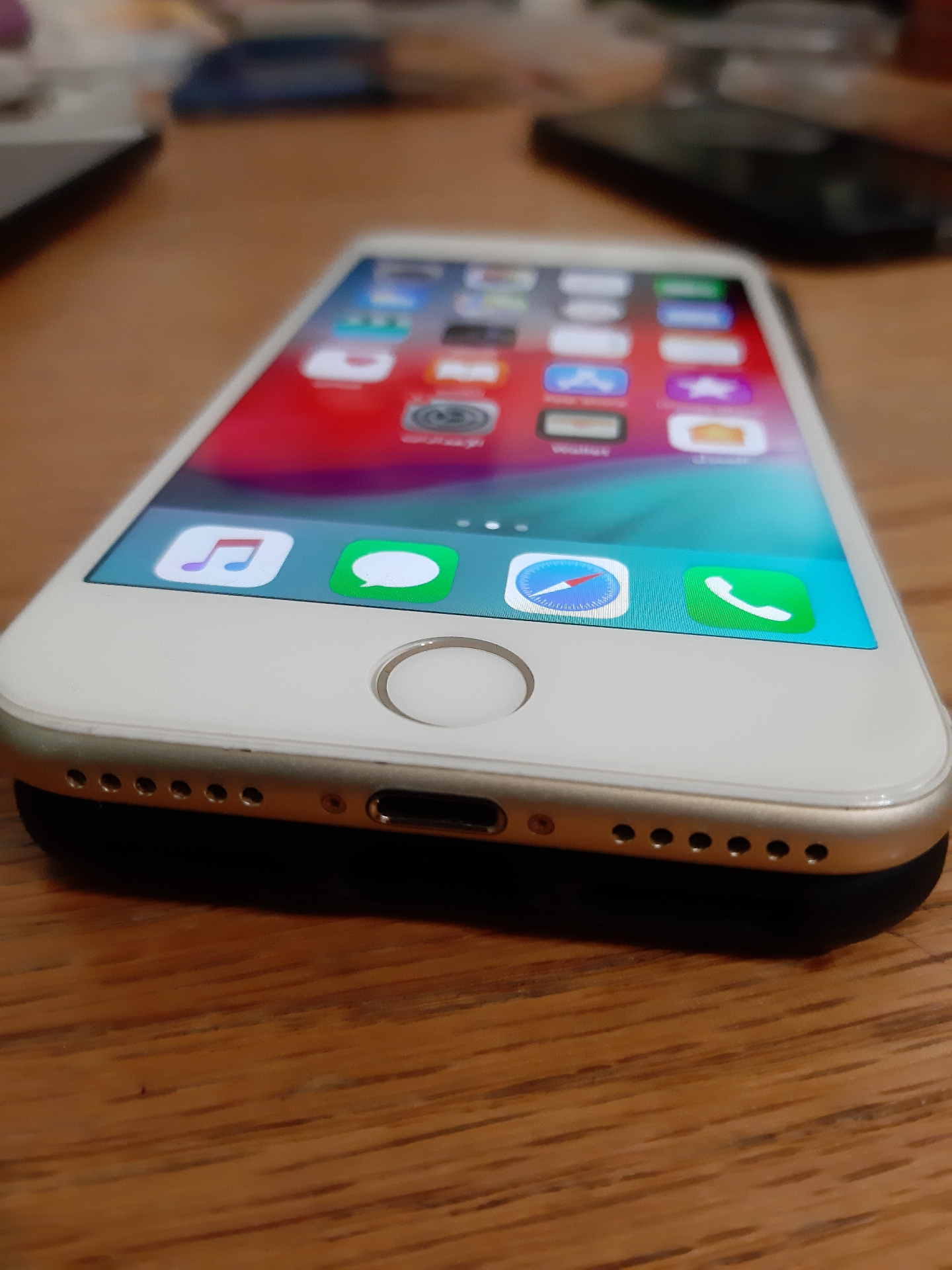 أيفون 7 128gb للبيع أو البدل
لا تنسَ أنك شاهدت هذا الإعلان في عنكبوت
الجهاز بحالة جيدة جدا ما...
