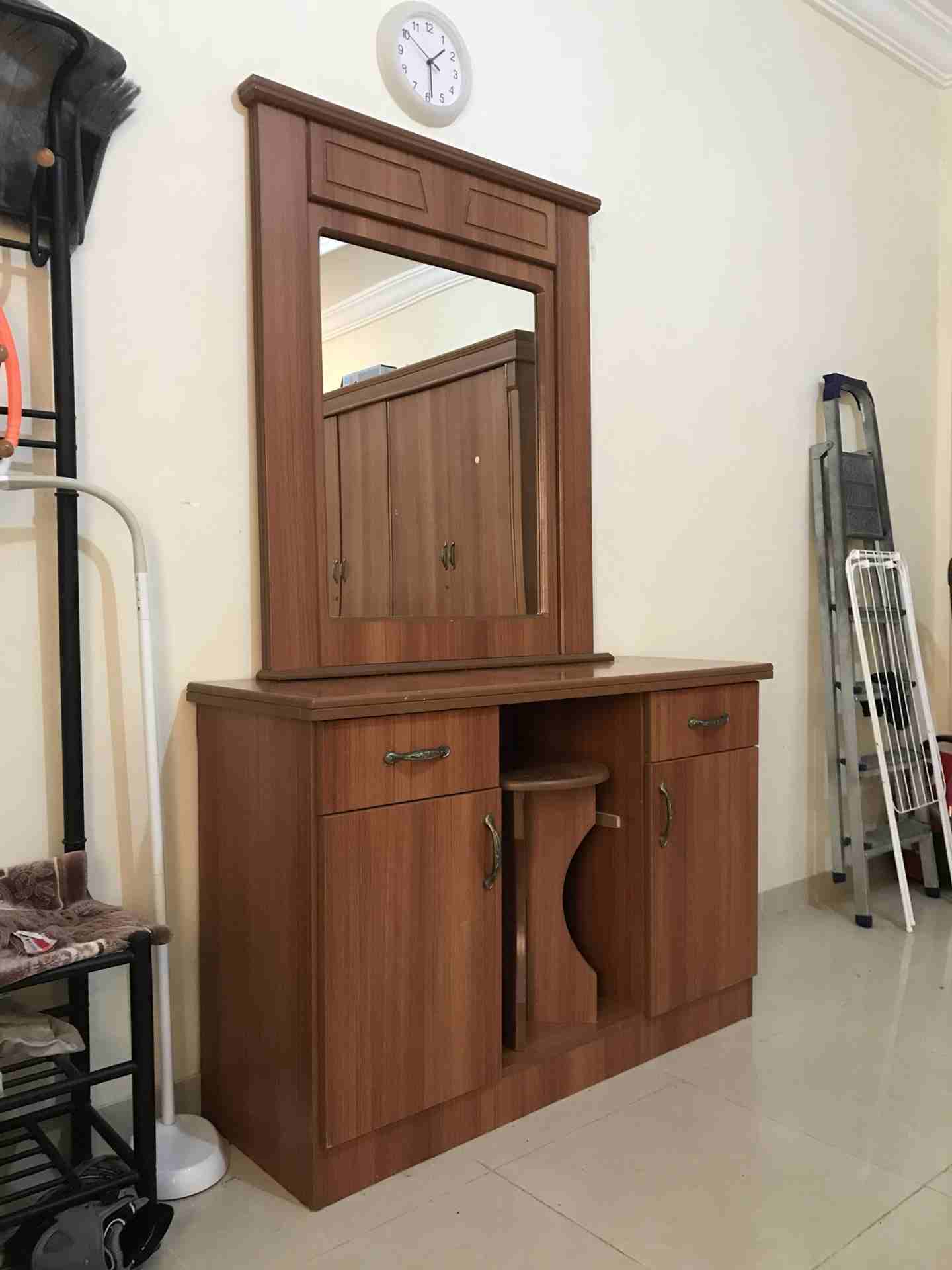 غرفة نوم كبيره مع مرتبه نظيفة
لا تنسَ أنك شاهدت هذا الإعلان في عنكبوت
غرفة نوم فرصه رائعه ونظيفة...