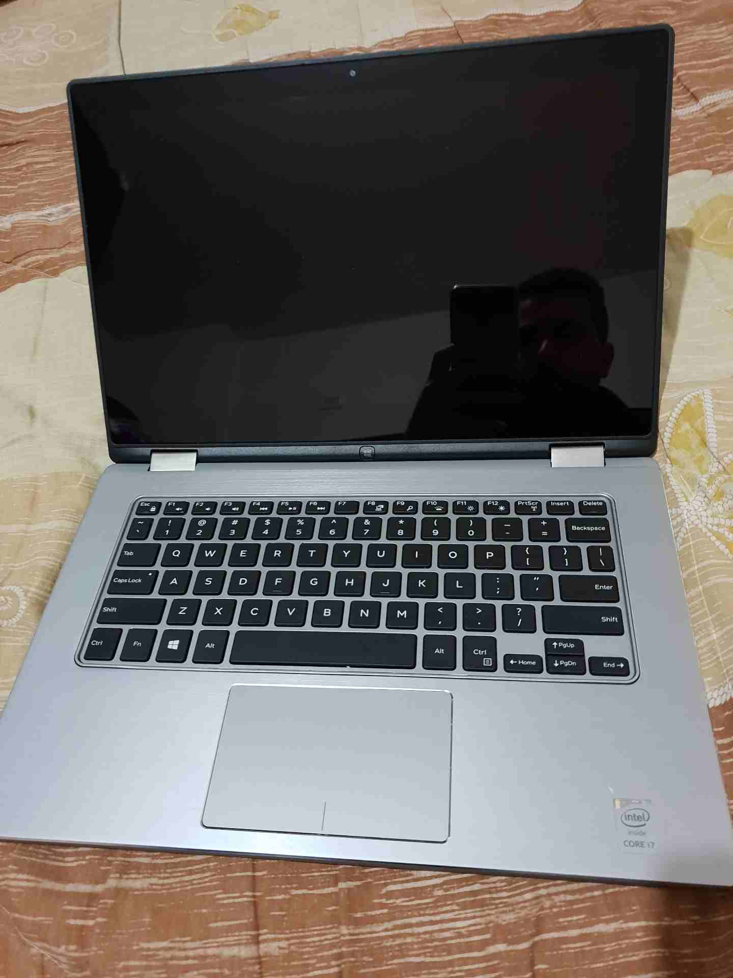 Dell Inspiron 13 2-in-1 convertible laptop/tablet i7                                            


	 				لا تنسَ أنك شاهدت هذا الإعلان في عنكبوت            
	 				
                            Dell...