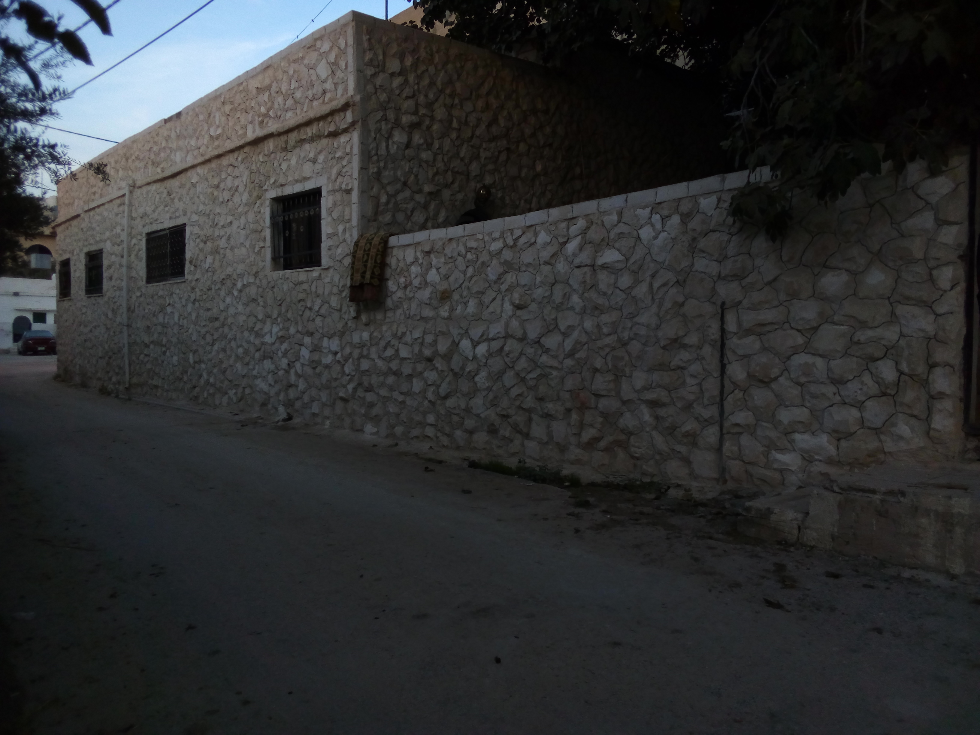 بيت 130م مشحف على ارض 220م في ناعور البلد خلف البلدية                                            


	 				لا تنسَ أنك شاهدت هذا الإعلان في عنكبوت...