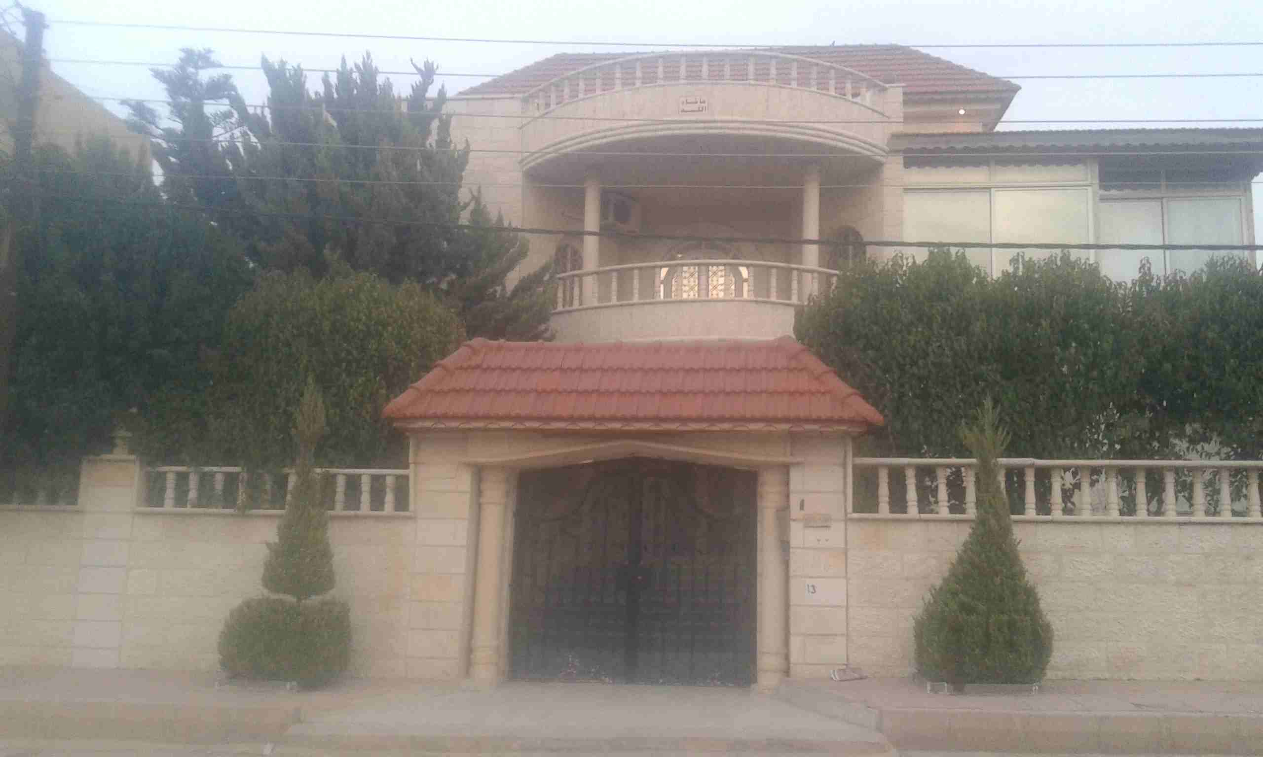 ديكورات وقرميد
لا تنسَ أنك شاهدت هذا الإعلان في عنكبوت
كافة اعمال القرميد والديكورات والشلالات وا...