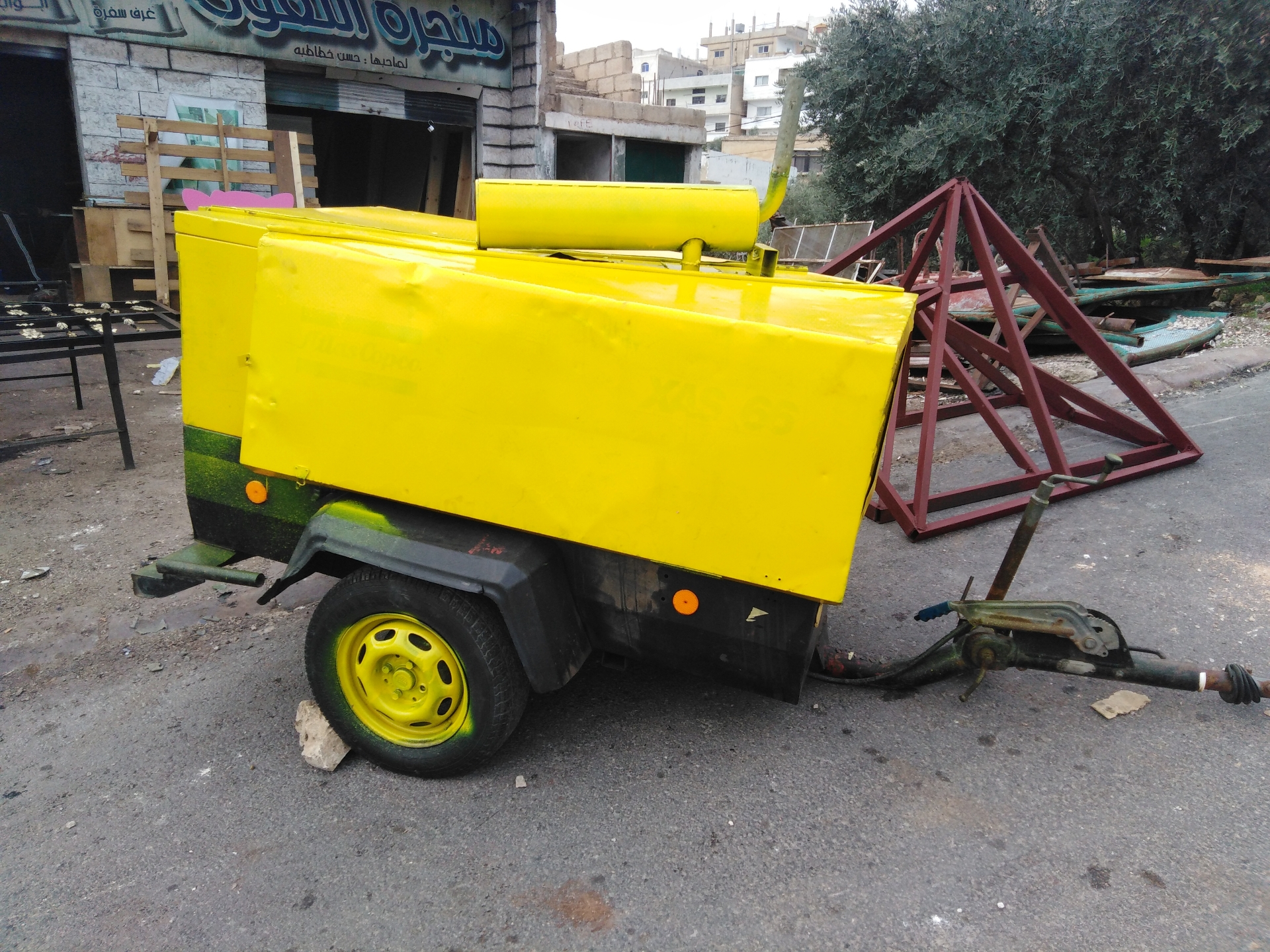كمبريسة هواء نوع اطلس بالصلاه على النبي وعلى الفحص معاها جكين
لا تنسَ أنك شاهدت هذا الإعلان في عنكبوت...