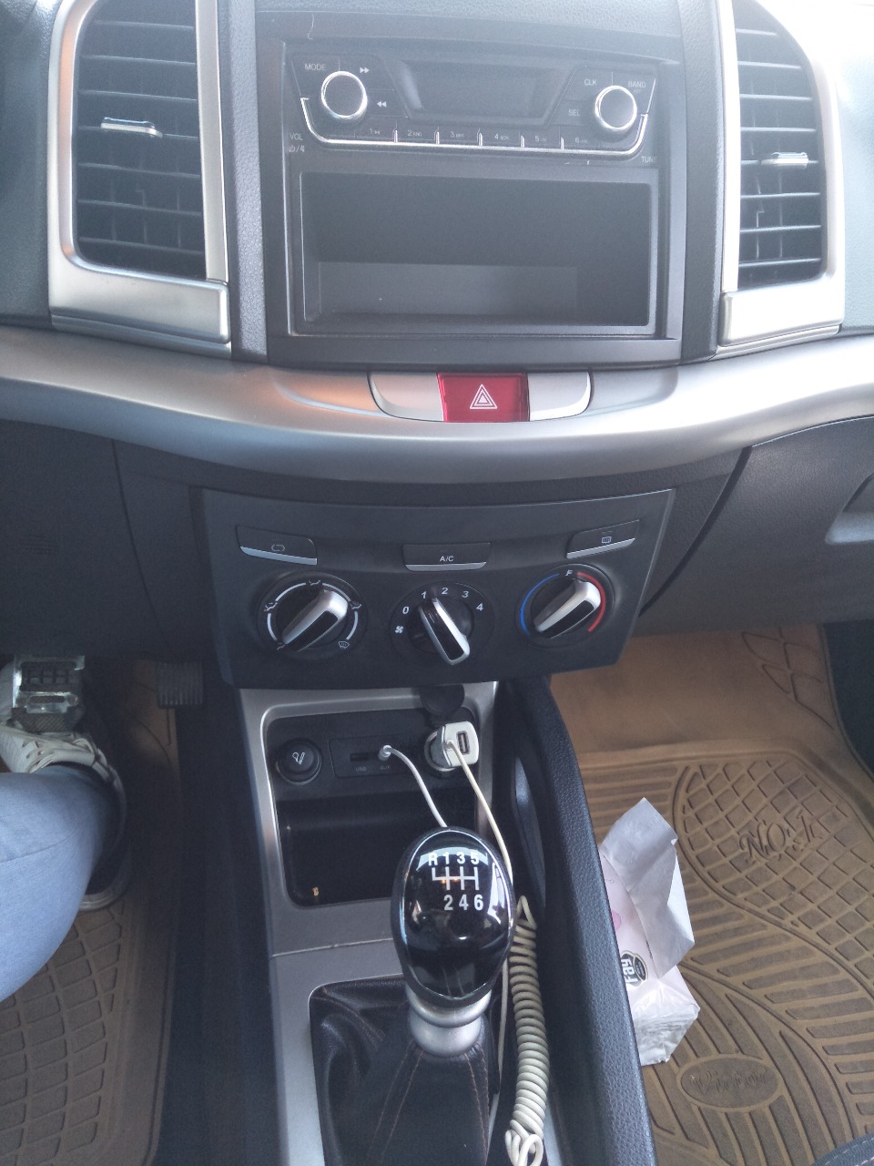 JAC S3 2015                                            


	 				لا تنسَ أنك شاهدت هذا الإعلان في عنكبوت            
	 				
                                _ مانيوال
_ صيانتها فى التوكيل
_ السعة 16...