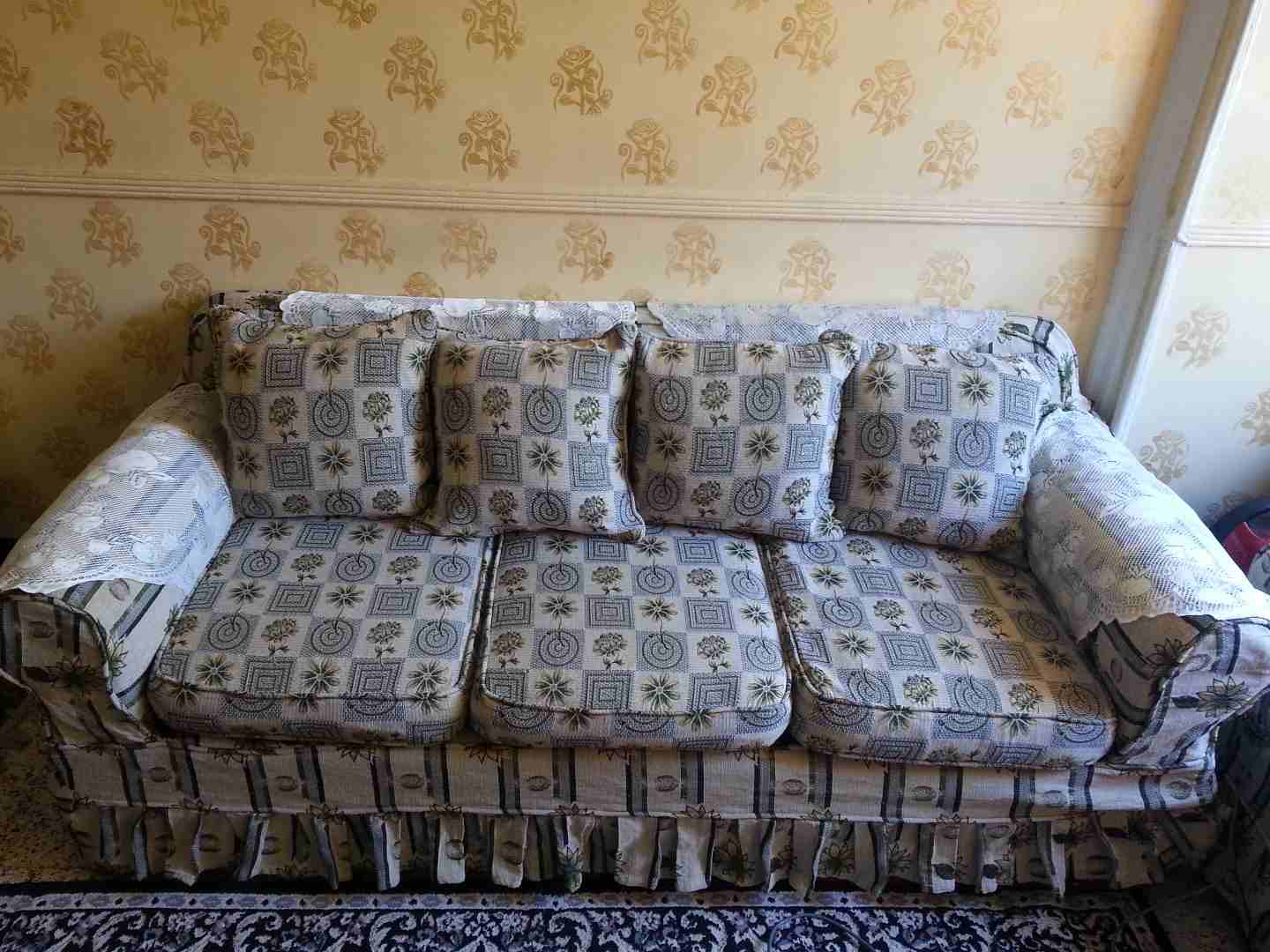 انتريه بحاله ممتازه عموله خشب زان وكسوة
لا تنسَ أنك شاهدت هذا الإعلان في عنكبوت
انتريه بحاله ممتا...