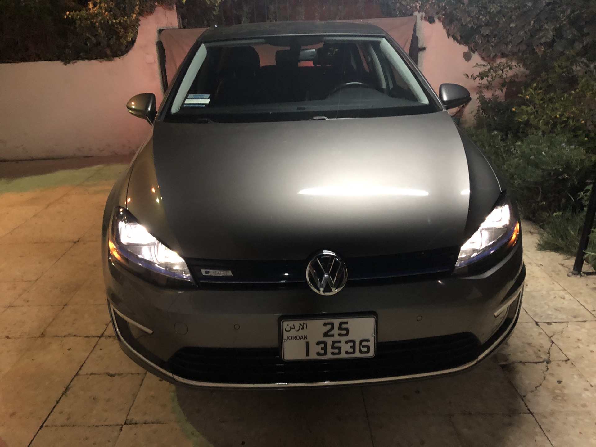 اe-golf بريميوم 2015
لا تنسَ أنك شاهدت هذا الإعلان في عنكبوت
فل كامل ماشيه 38000 ميل...