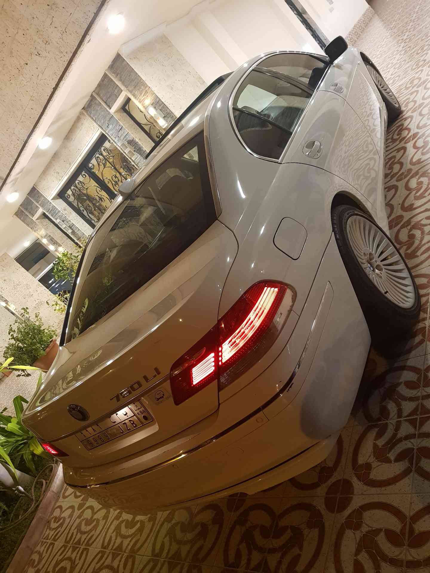 بي ام دبليو
لا تنسَ أنك شاهدت هذا الإعلان في عنكبوت
جدة للبيع بي ام دبليو 730 موديل 2006 بد...