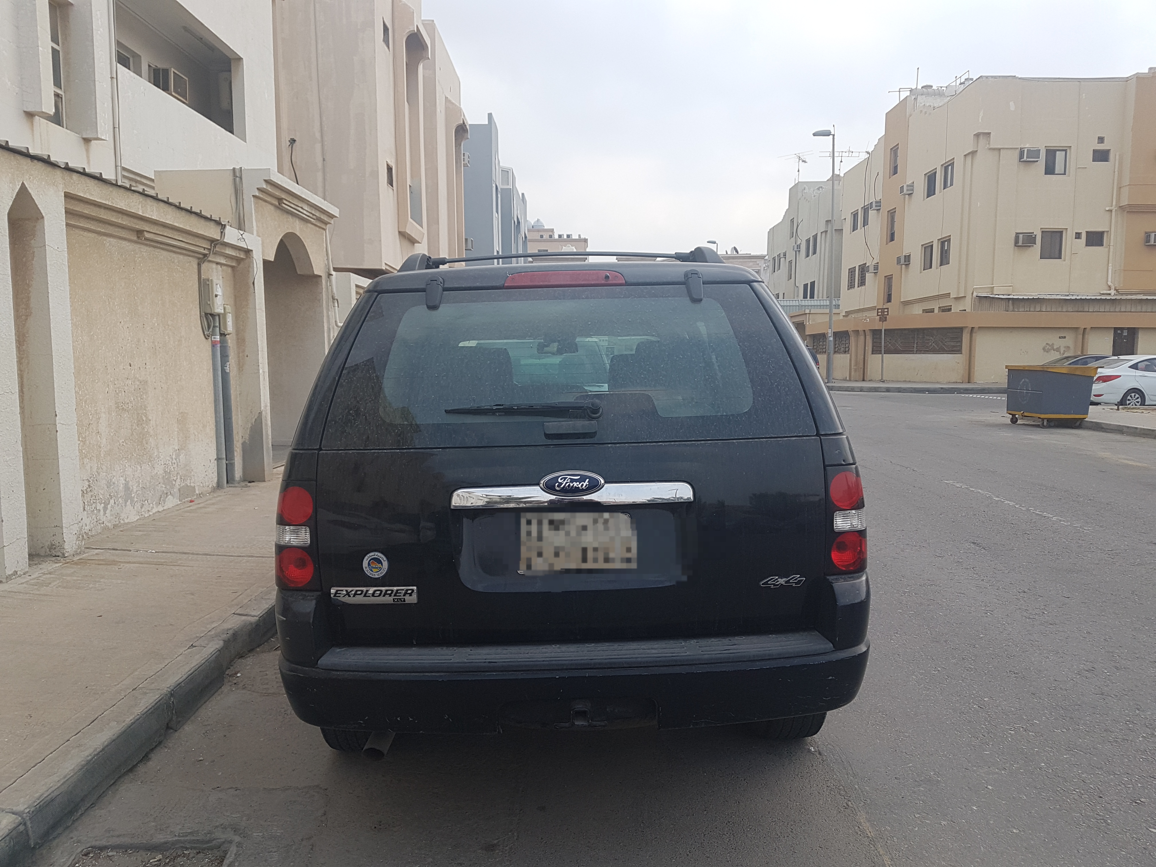 فورد إكسبلورر 2009 لون اسود نص فل
لا تنسَ أنك شاهدت هذا الإعلان في عنكبوت
سياره فورد إكسبلورر...