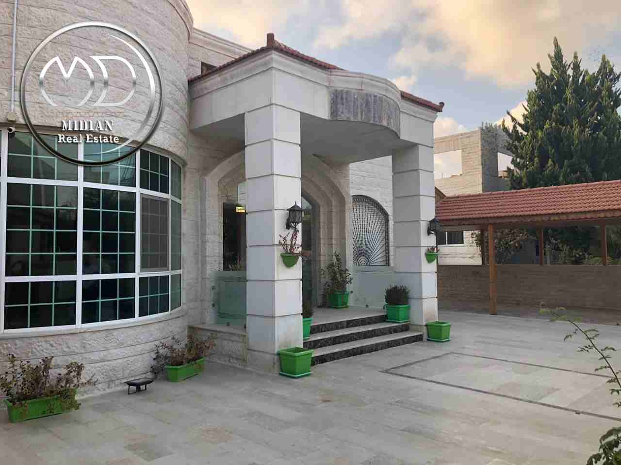 فيلا مستقلة للبيع او للايجار في الجندويل مساحه 880م تشطيبات سوبر فاخره وحدائق واسعة                                            


	 				لا تنسَ أنك شاهدت هذا الإعلان في عنكبوت...