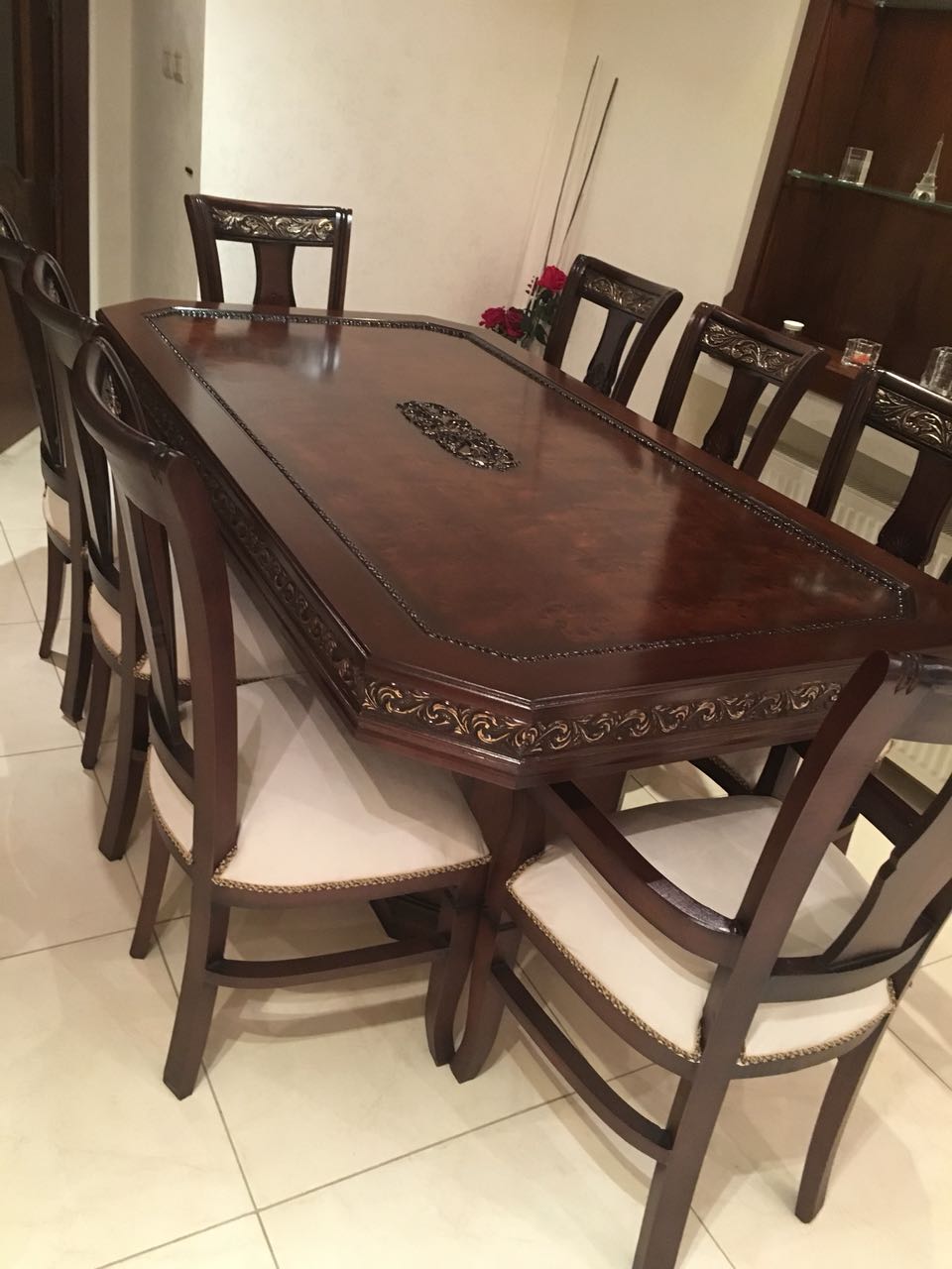 طاولات السفرة وغرف الطعام
لا تنسَ أنك شاهدت هذا الإعلان في عنكبوت
تفصيل طاولات السفرة 4/6/8/...