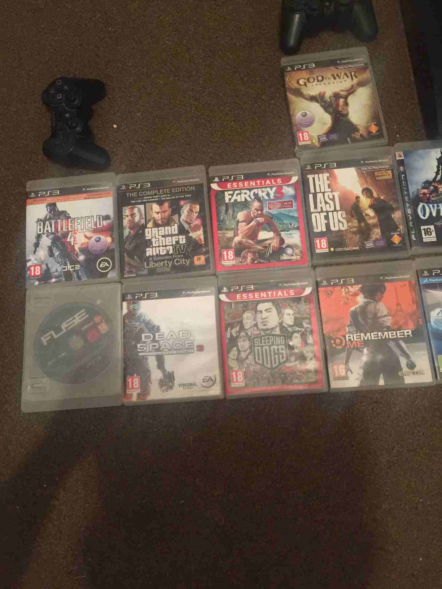بلايستايشن 3 playstation مع 16 لعبه
لا تنسَ أنك شاهدت هذا الإعلان في عنكبوت
ااجهاز معه 16 لعبه وم...