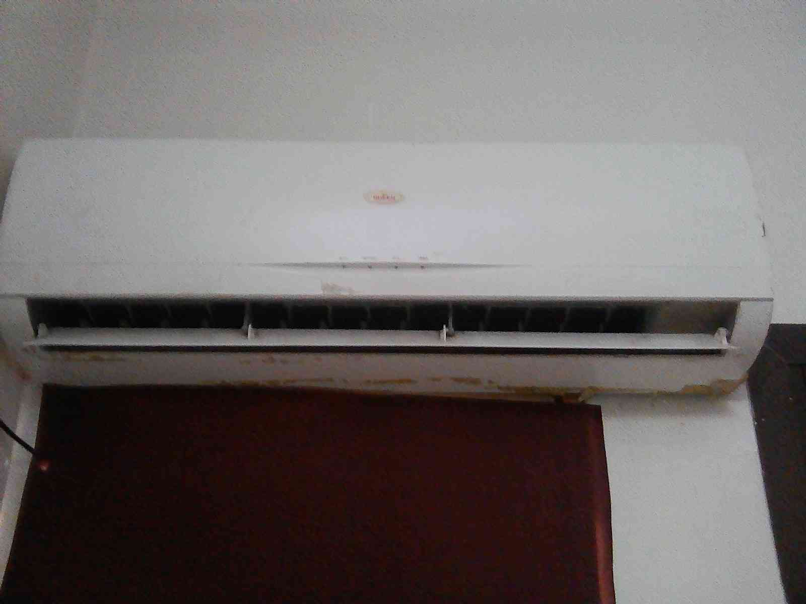 عندي 2مكيف سبليت
لا تنسَ أنك شاهدت هذا الإعلان في عنكبوت
نظيف وتبريد ممتاز سبب البيع للتكلفه...