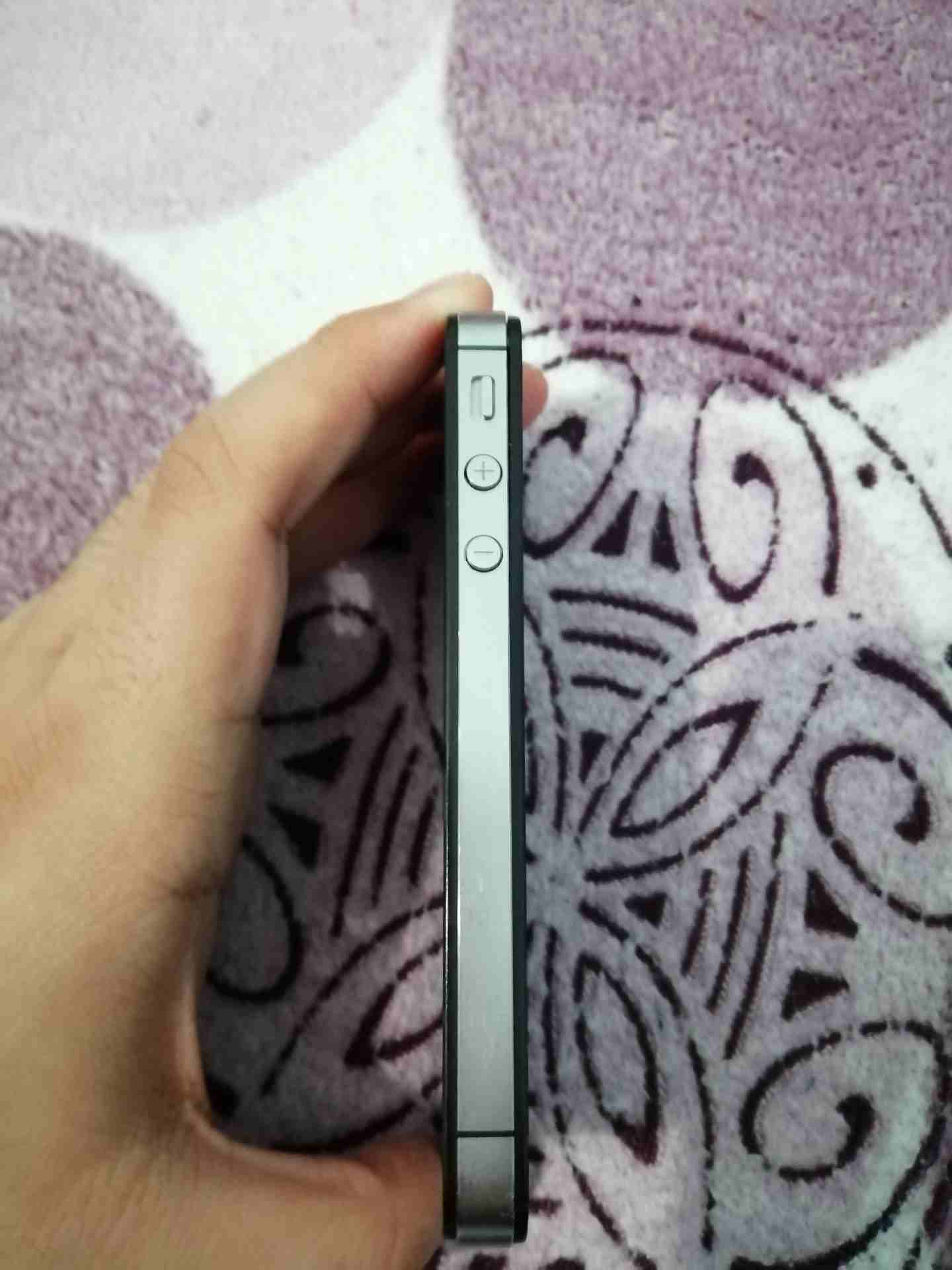 iPhone 4s 32GB Amazing condition
لا تنسَ أنك شاهدت هذا الإعلان في عنكبوت
iPhone 4s (32GB)...