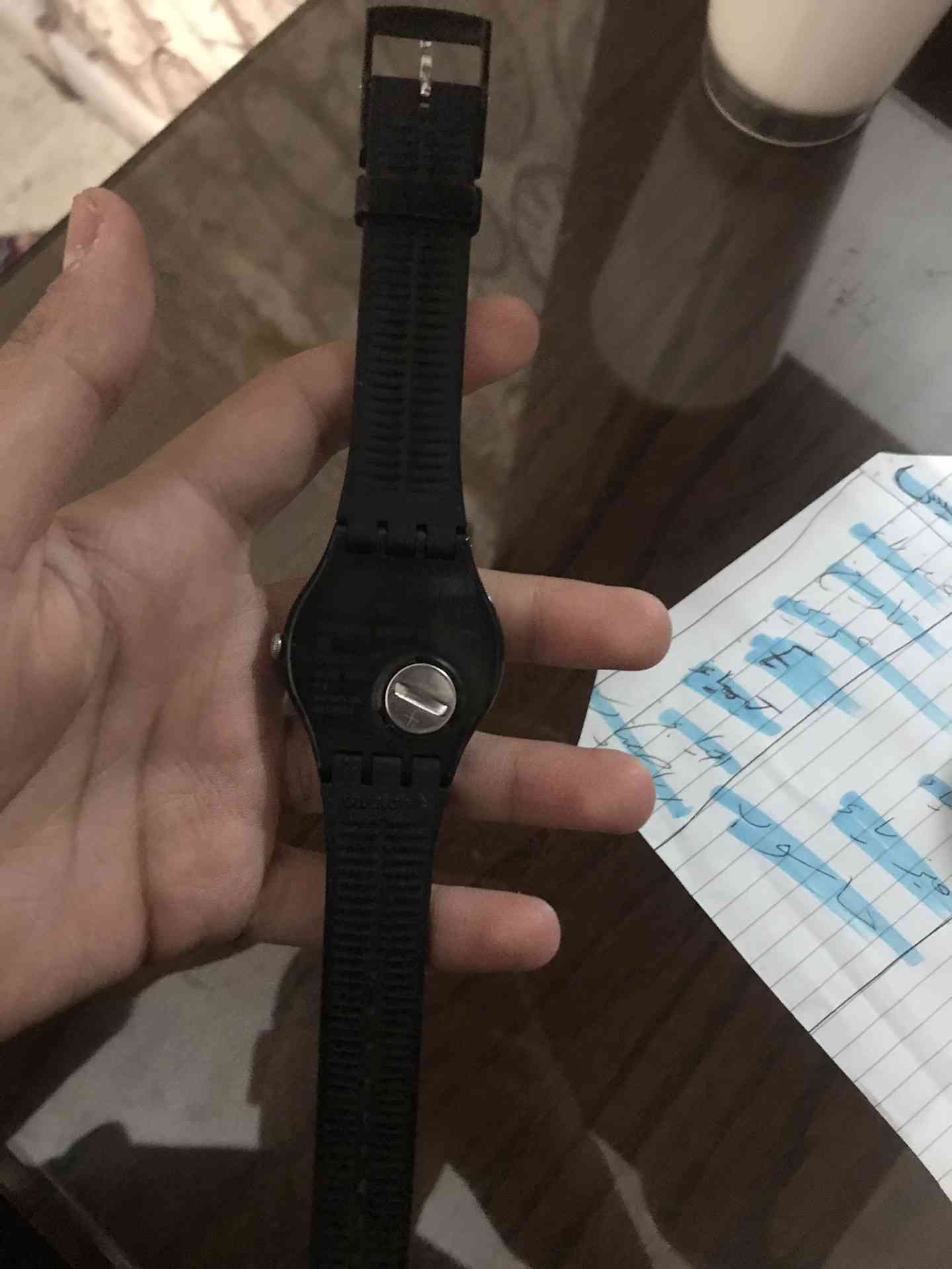 سواتش اصلي
لا تنسَ أنك شاهدت هذا الإعلان في عنكبوت
ساعه يواتش اصلي ضد الماء
ما فيها اي مشكله...