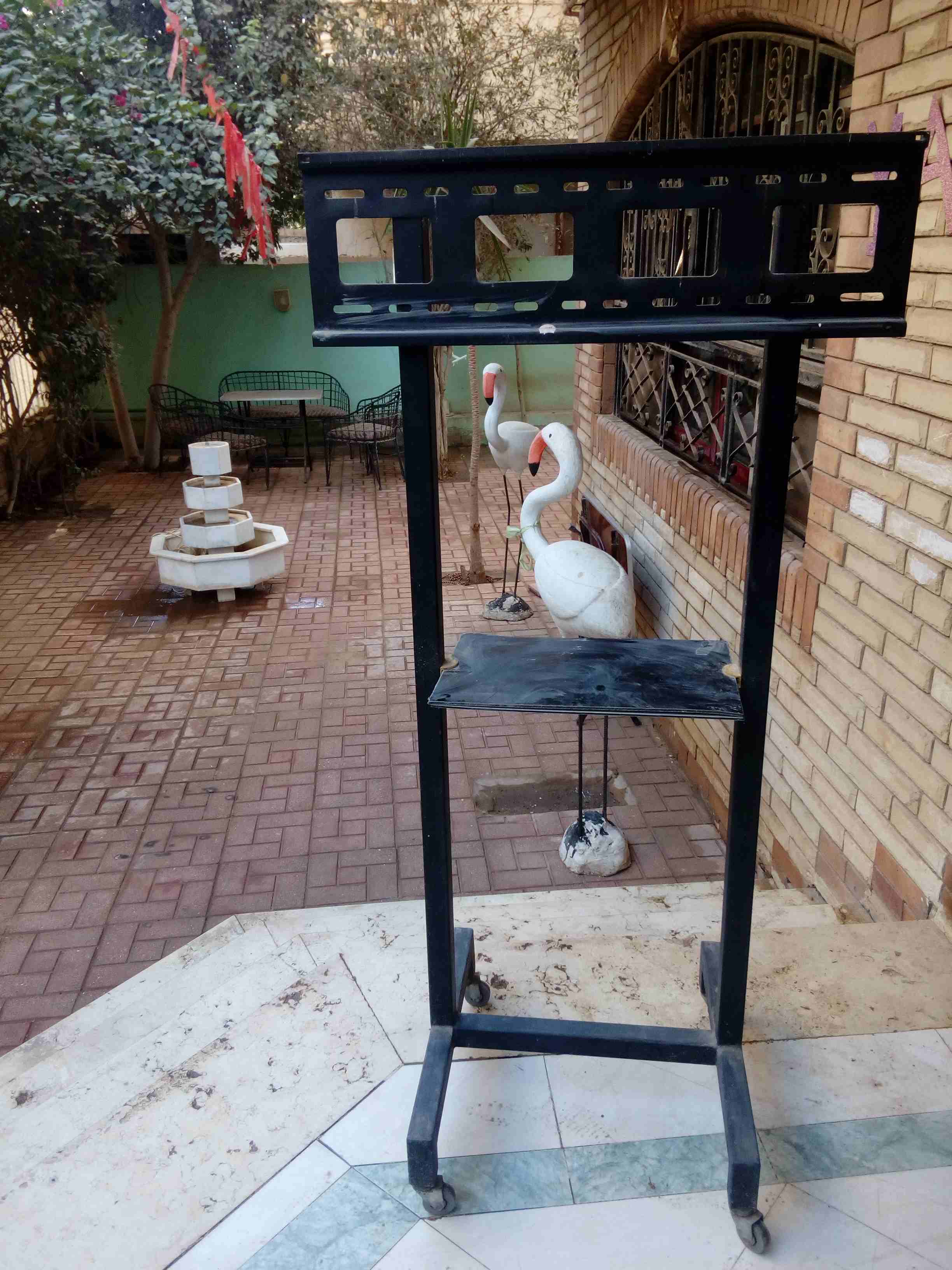 حامل شاشه  عفش فيلا للبيع                                            


	 				لا تنسَ أنك شاهدت هذا الإعلان في عنكبوت            
	 				
                            حامل شاشه حديد عموله يشيل لحد ش...