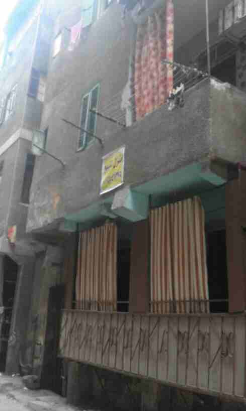 بيت للبيع 4 تدوار  + سطح مساحه 95