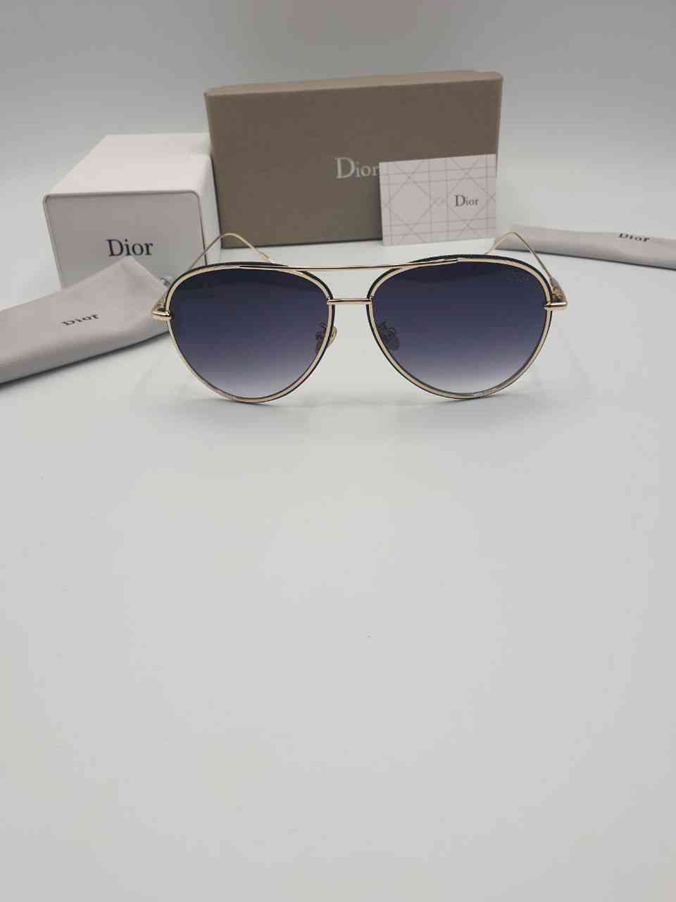 نضارات ديور
لا تنسَ أنك شاهدت هذا الإعلان في عنكبوت
Christian Dior for men and women
ديور ح...