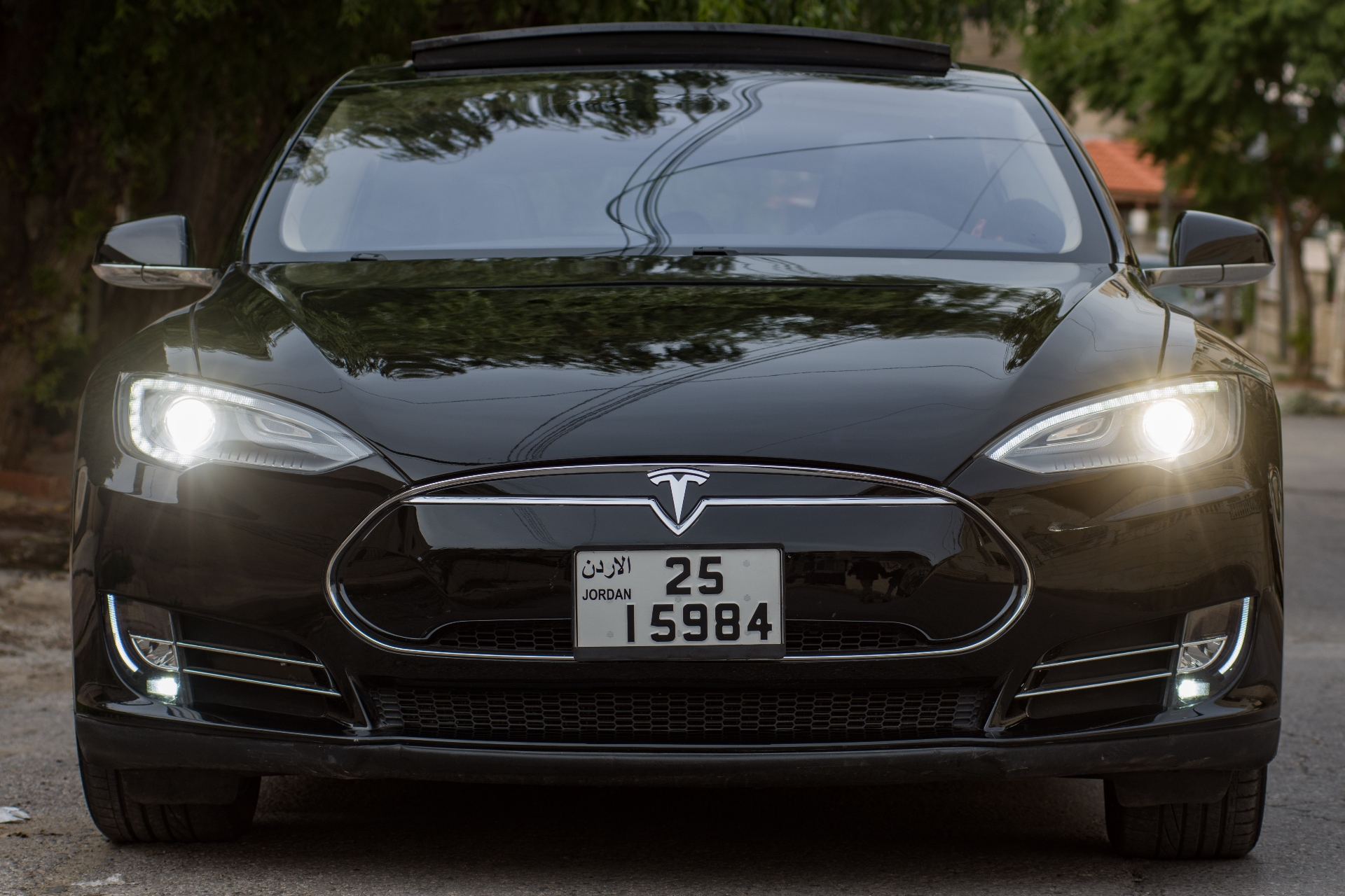 Tesla 85 تسلا 85 فحص كامل
لا تنسَ أنك شاهدت هذا الإعلان في عنكبوت
Tesla model s 85
Full Panor...