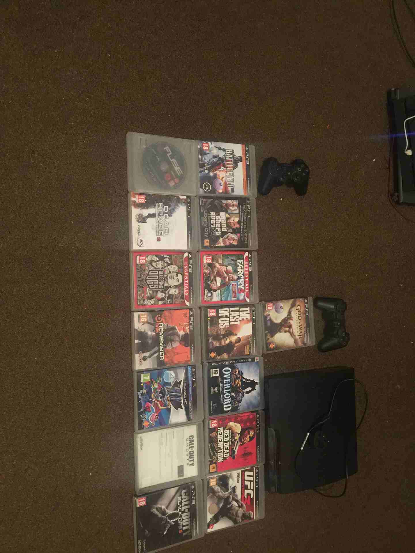 بلايستايشن 3 playstation مع 16 لعبه
لا تنسَ أنك شاهدت هذا الإعلان في عنكبوت
ااجهاز معه 16 لعبه وم...