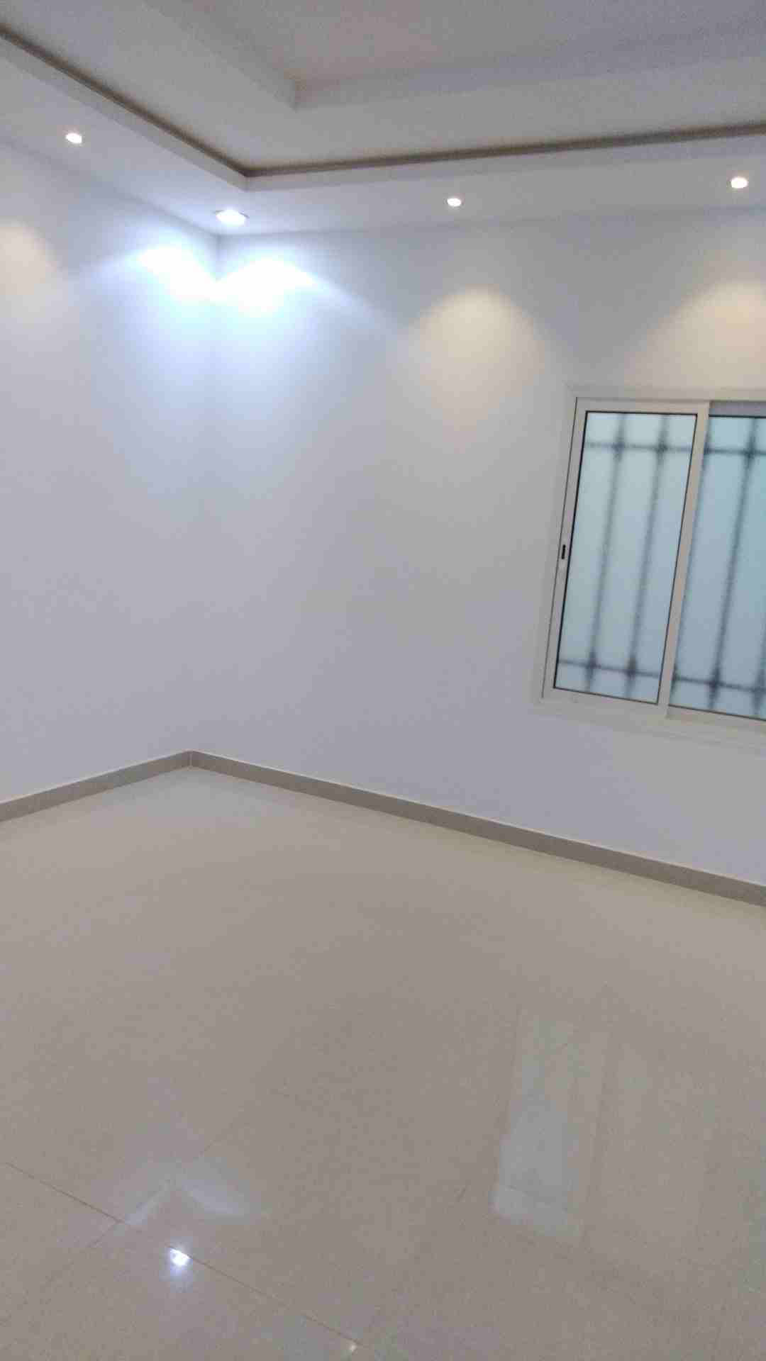 فيلا دبلكس للبيع                                            


	 				لا تنسَ أنك شاهدت هذا الإعلان في عنكبوت            
	 				
                            فيلا دبلكس مساحه 250,م
درج صاله عدد 6غرف...