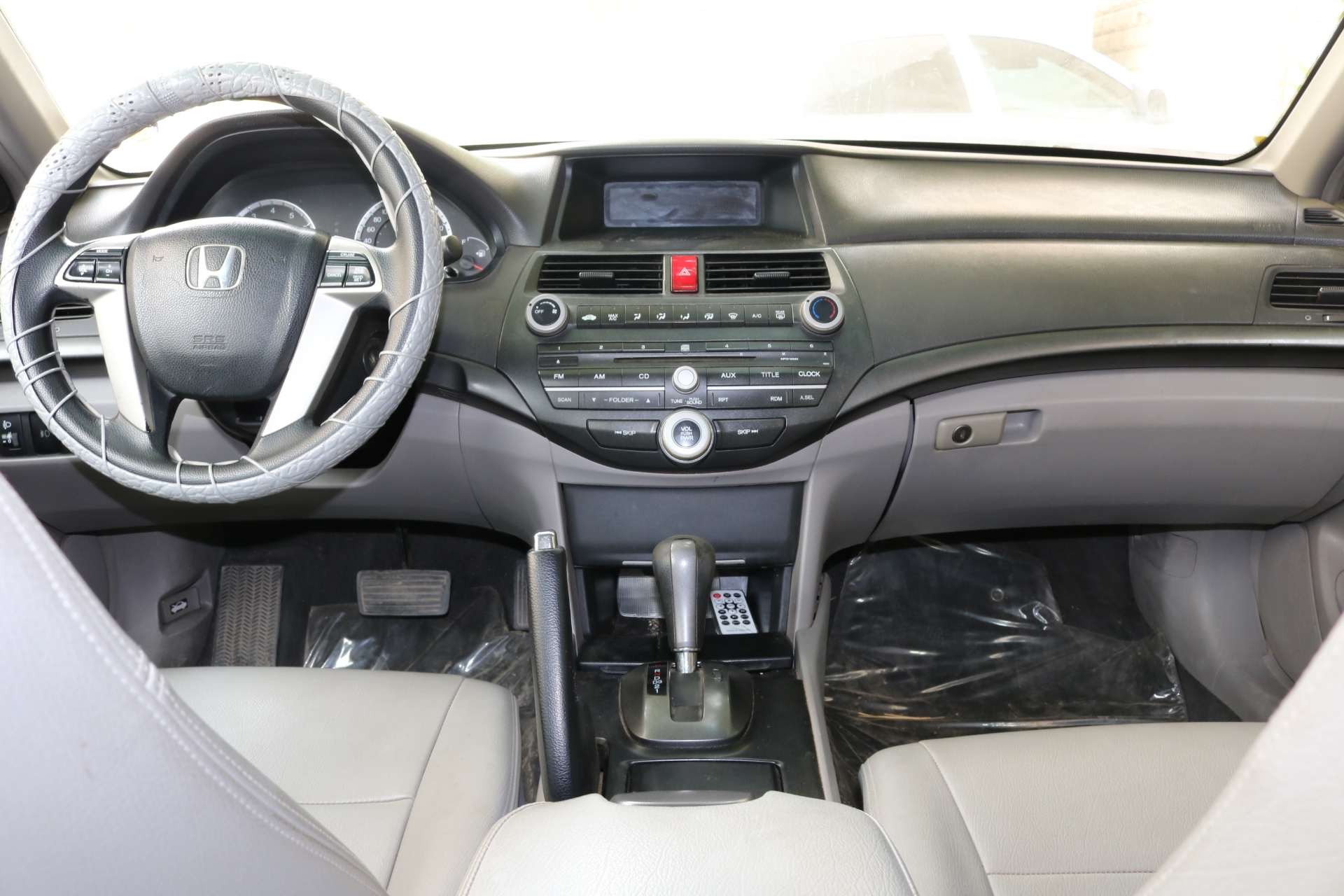 Honda accord new car for sale
لا تنسَ أنك شاهدت هذا الإعلان في عنكبوت
hi.
I would like to...