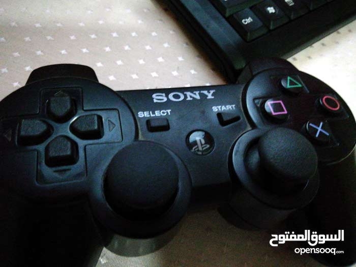 بلايستيشن 3 معدل سوبر سليم 500 جيجا عليه 46 لعبه معاه جميع أغراضه
لا تنسَ أنك شاهدت هذا الإعلان في عنكبوت...