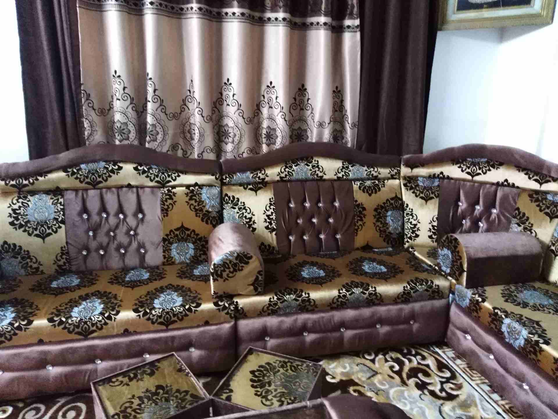 مجلس تفصيل 18 مقعد
لا تنسَ أنك شاهدت هذا الإعلان في عنكبوت
بحال وكاله...