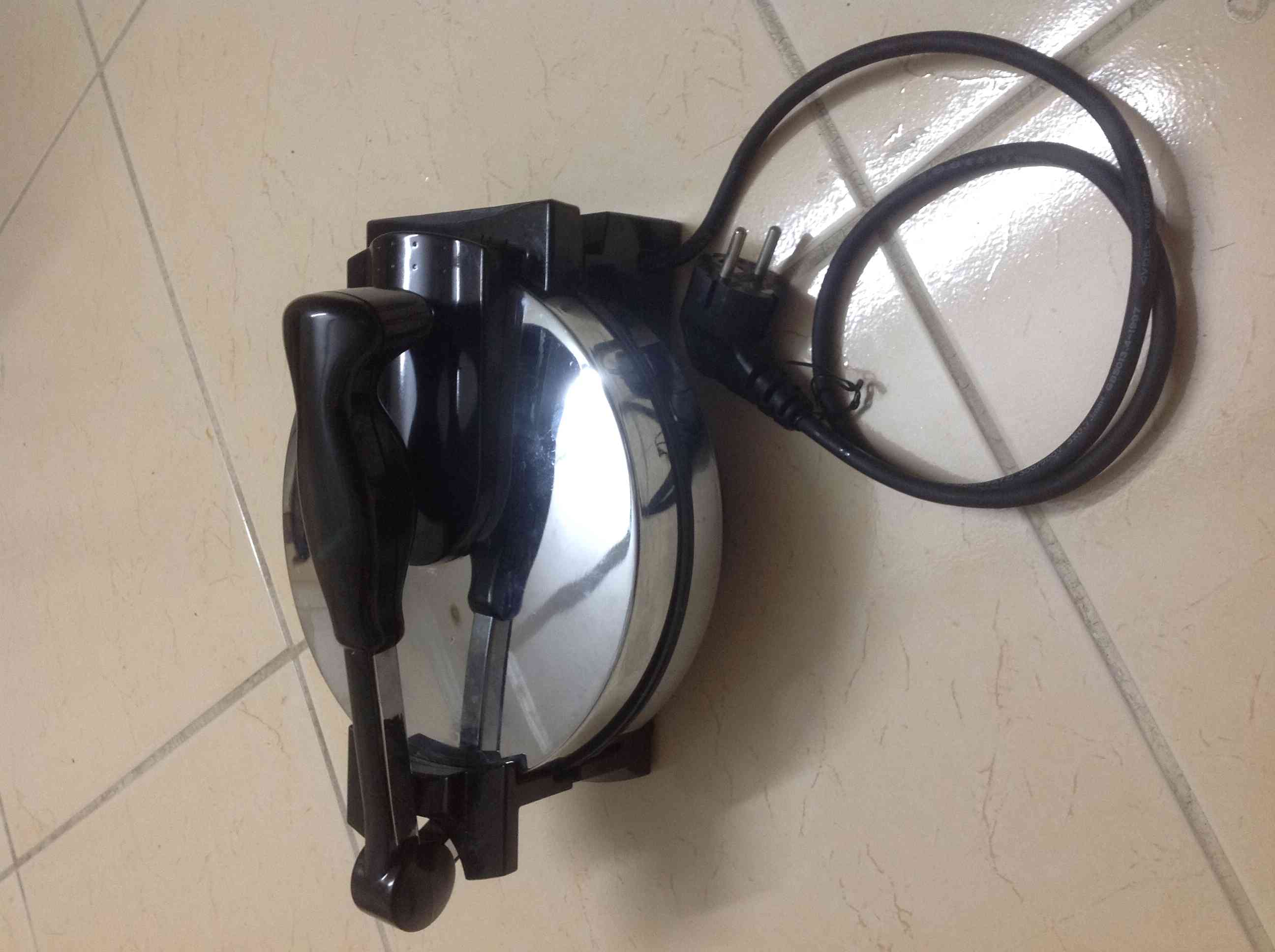 Bread Toaster                                            


	 				لا تنسَ أنك شاهدت هذا الإعلان في عنكبوت            
	 				
                                Toaster good condition price 40 only 
I...