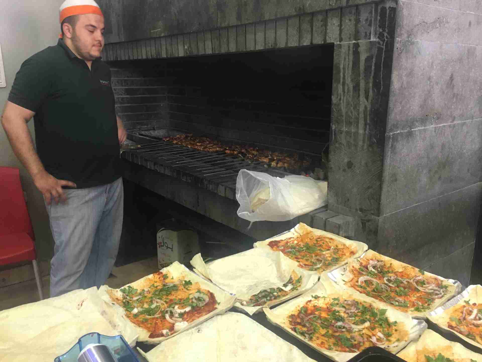 صيانة مواقد ( حطب   غاز ) ، أفران حجر و باربكيو                                            


	 				لا تنسَ أنك شاهدت هذا الإعلان في عنكبوت            
	 				
                                أبو ن...